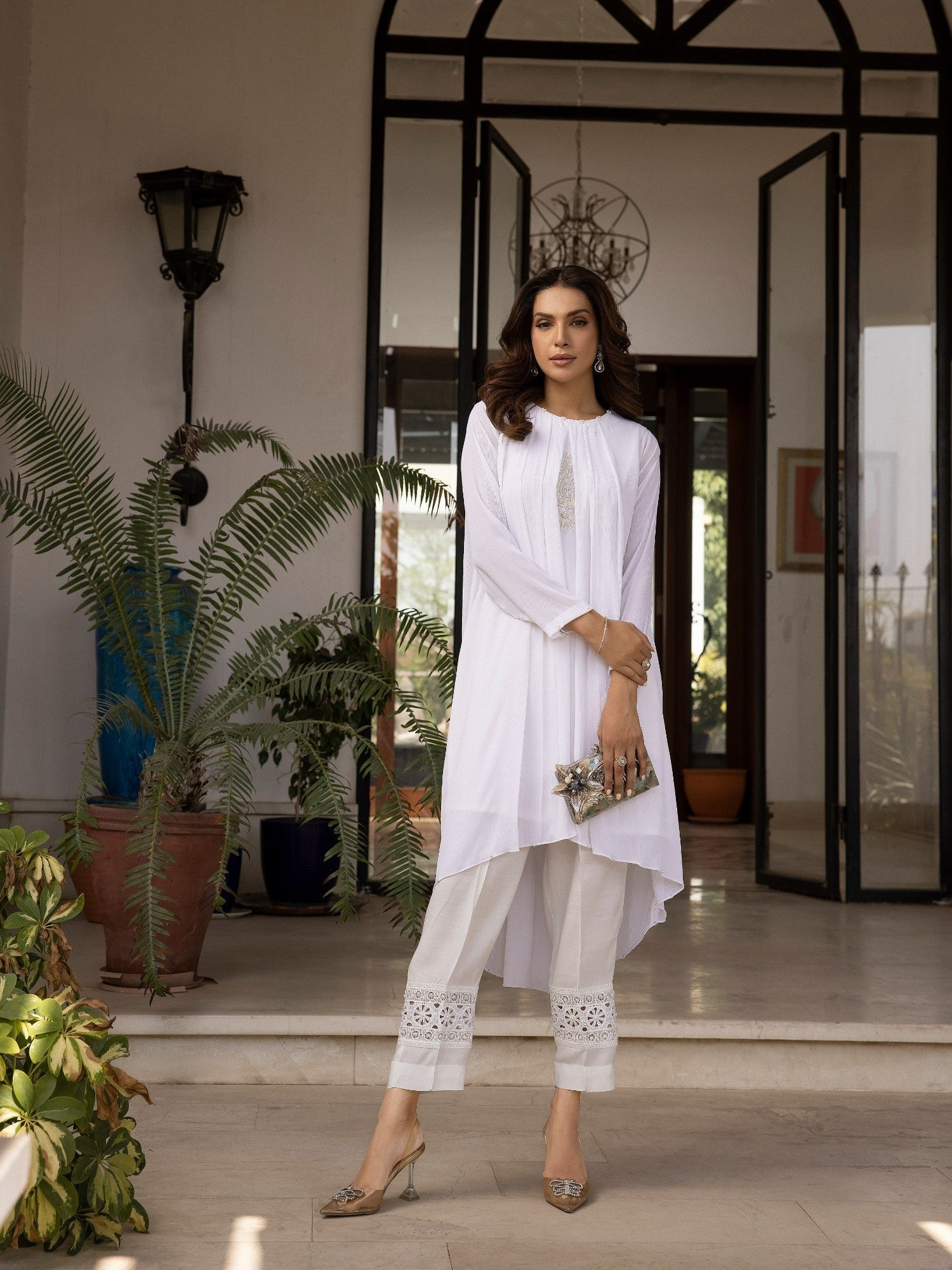 Ain an 82 white Women 2pcs