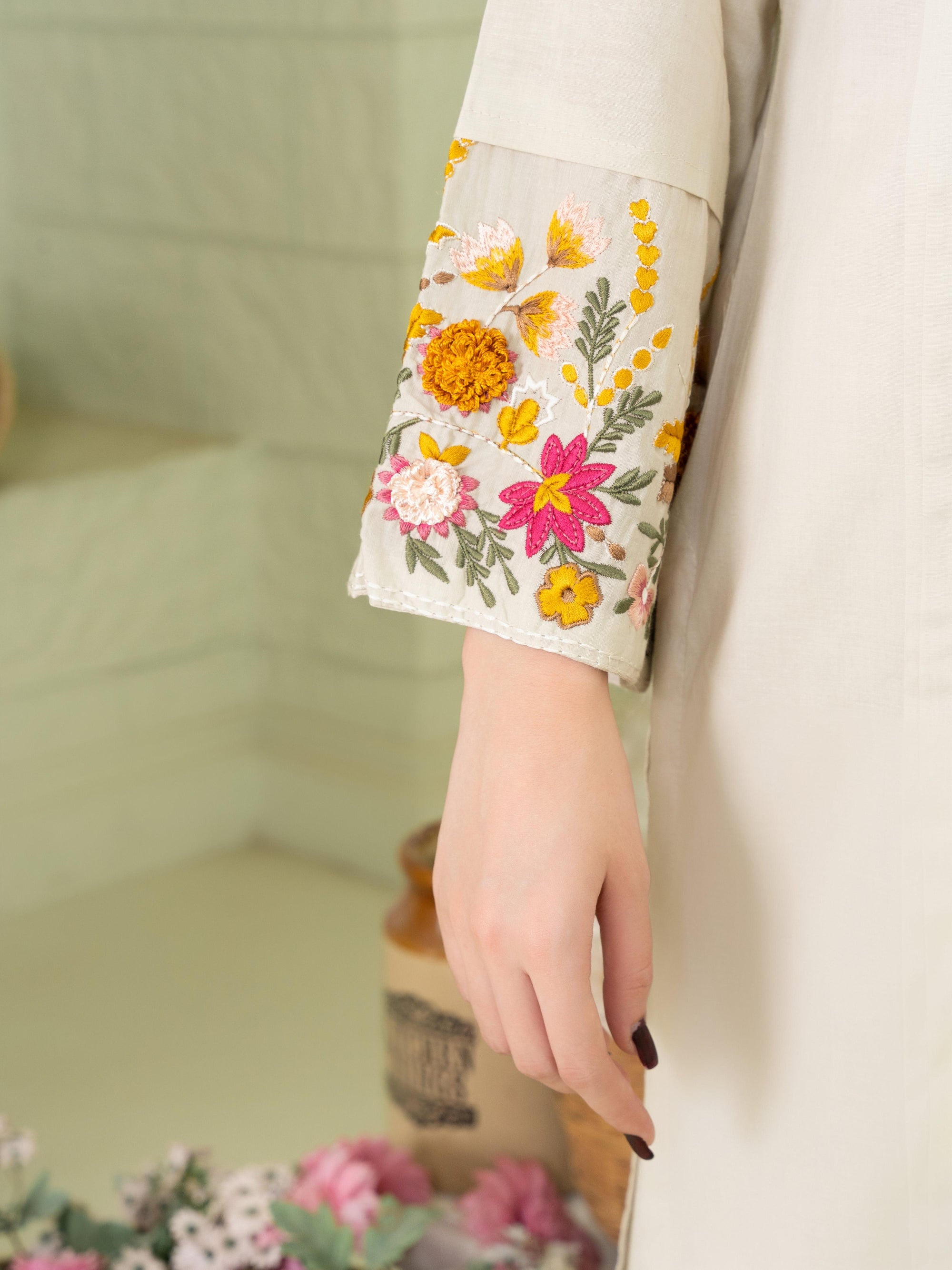 Sahibas By Mirza Gulejahan Ivory Women 2pcs