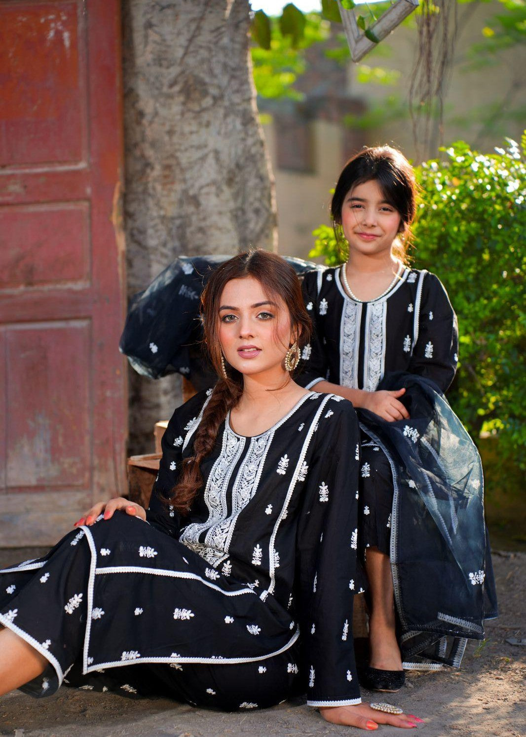 Akhrot Clothing Black White Eid Suit Women 3pcs