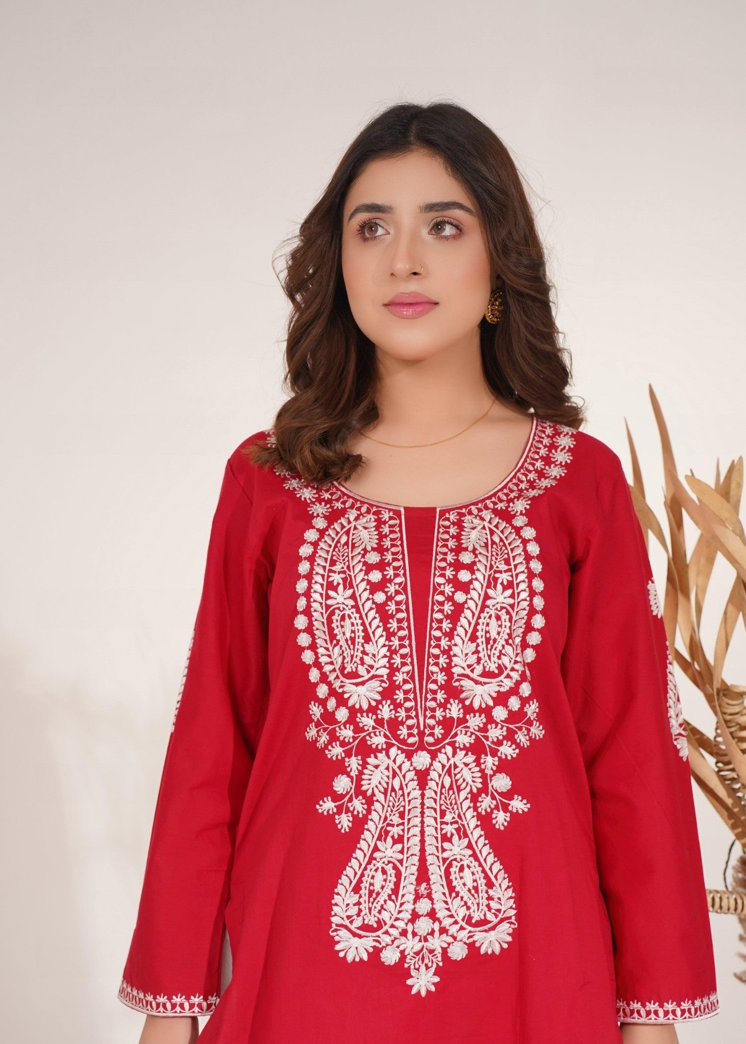 Akhrot Clothing Red White Women 2pcs