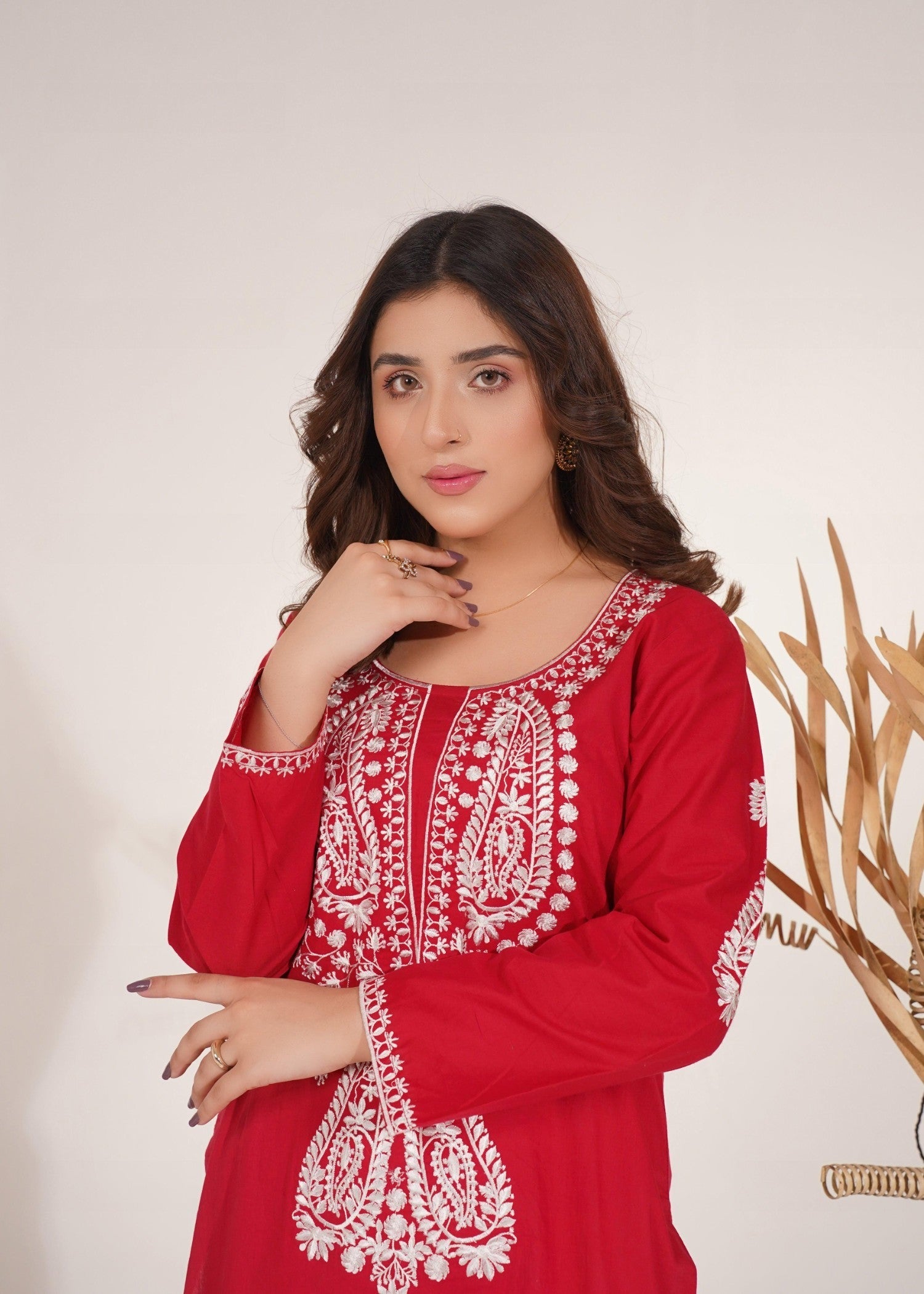 Akhrot Clothing Red White Women 2pcs