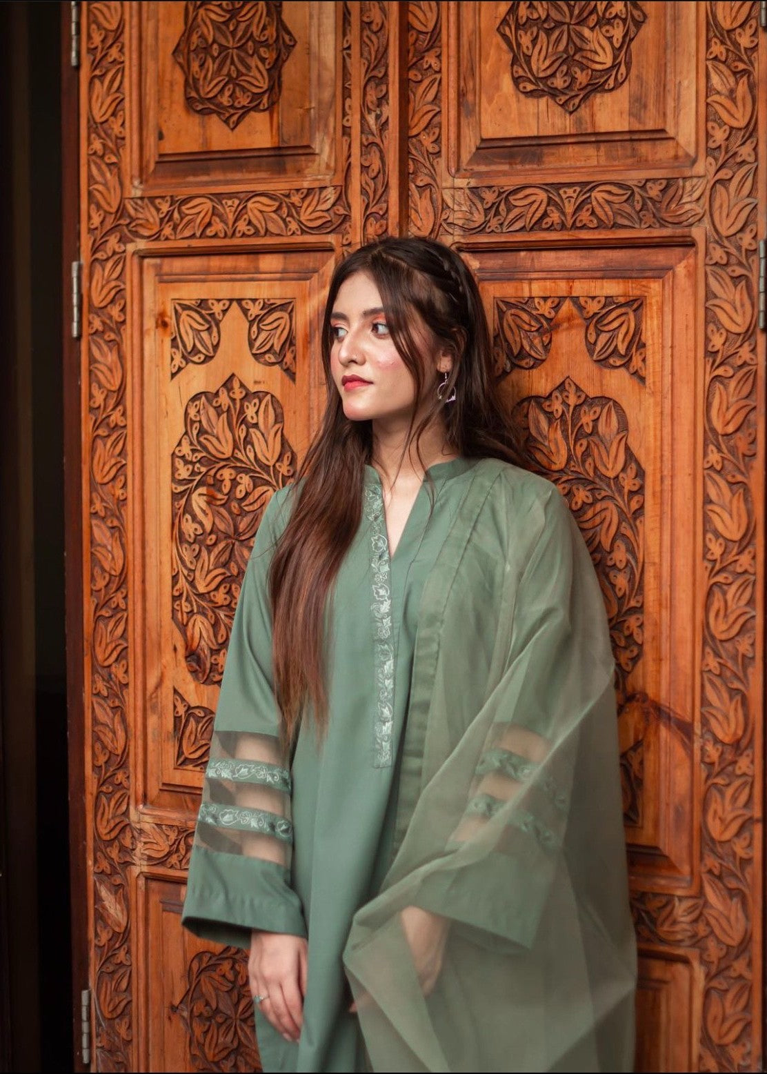 Zauk Green Three Piece Embroidered Dress Women 3pcs