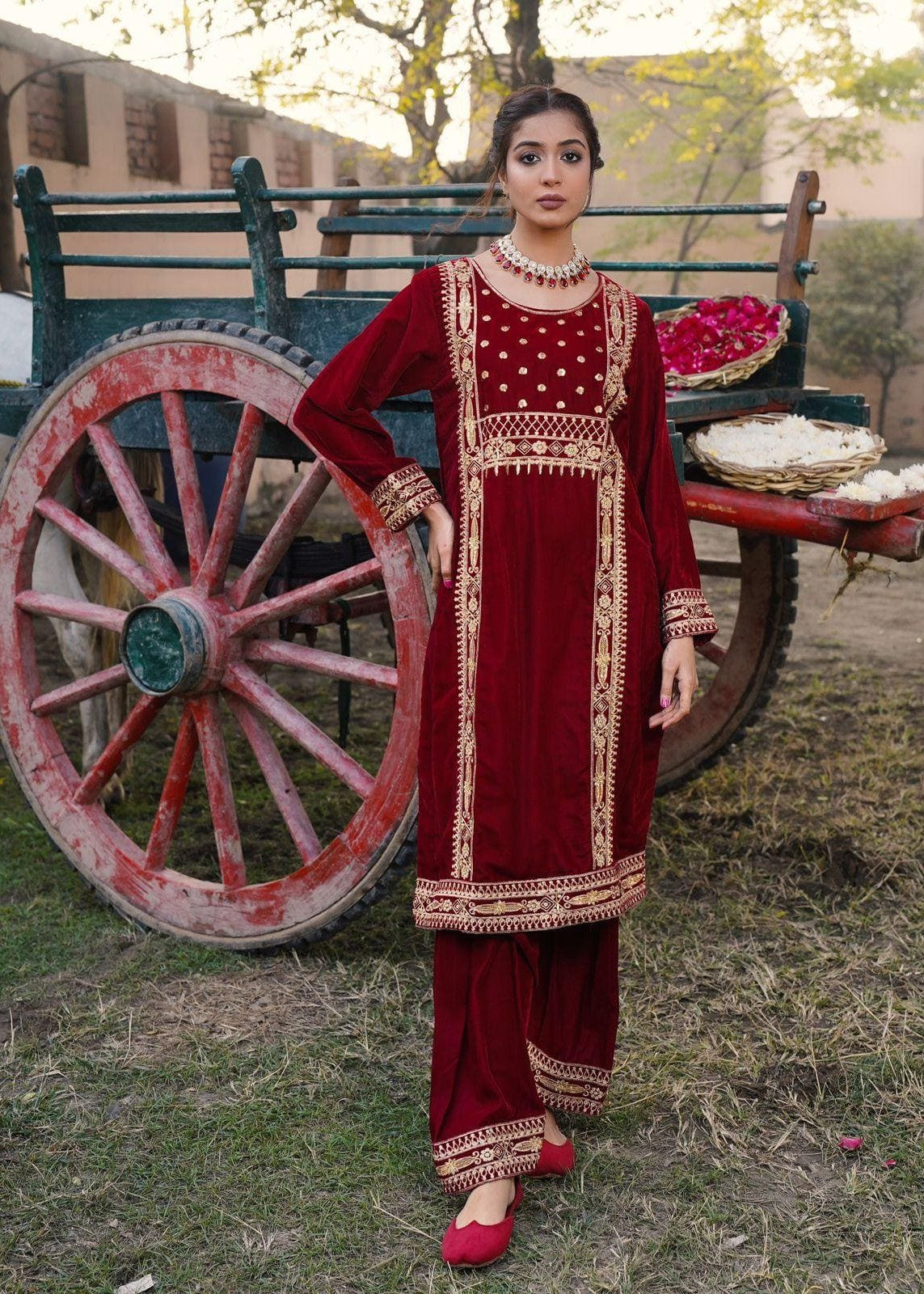 Akhrot Clothing Maroon Mehbooba Velvet Women 2pcs