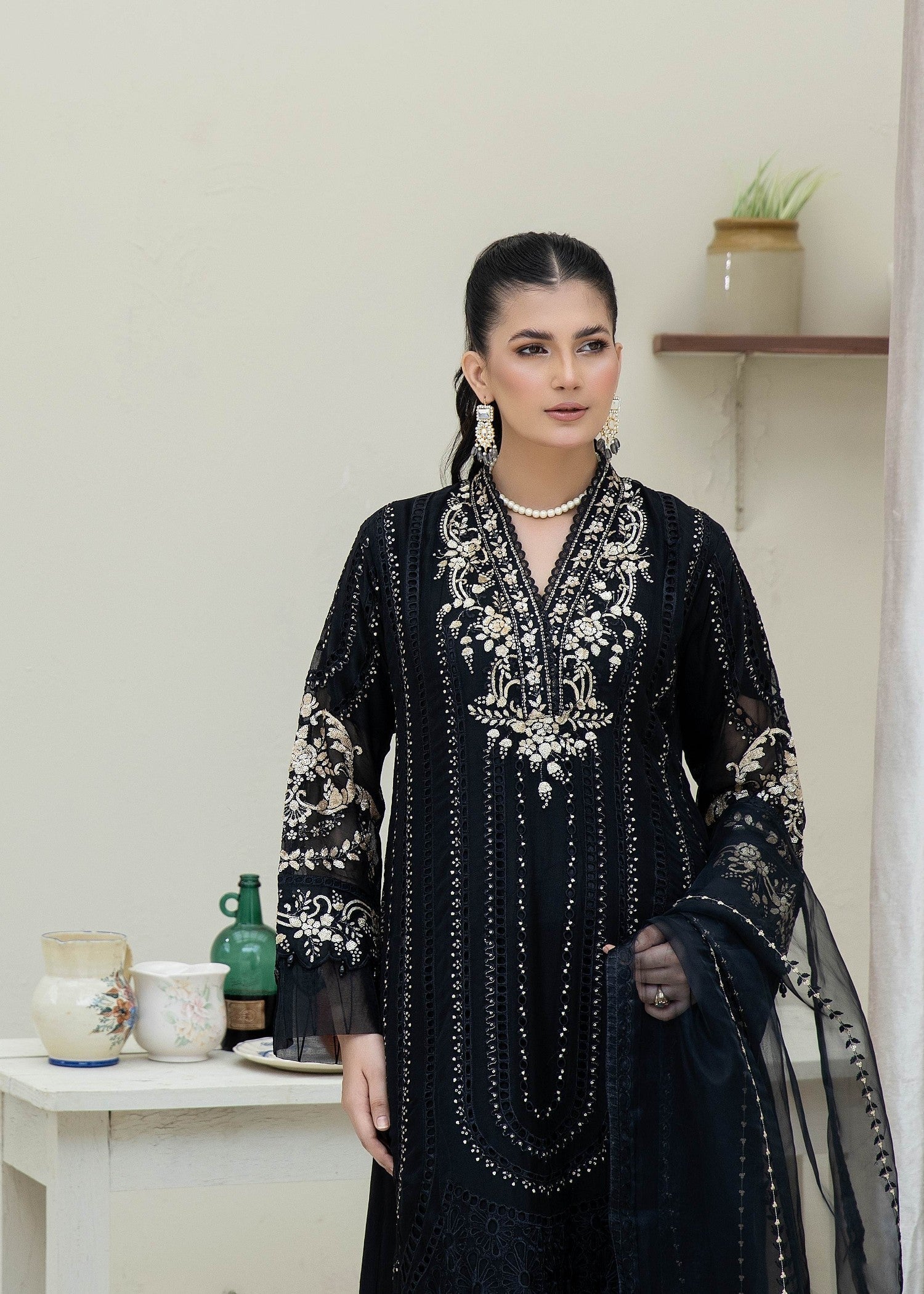 Pehnawa By Bin Akram’s Opulent Black Chiffon Women 3pcs