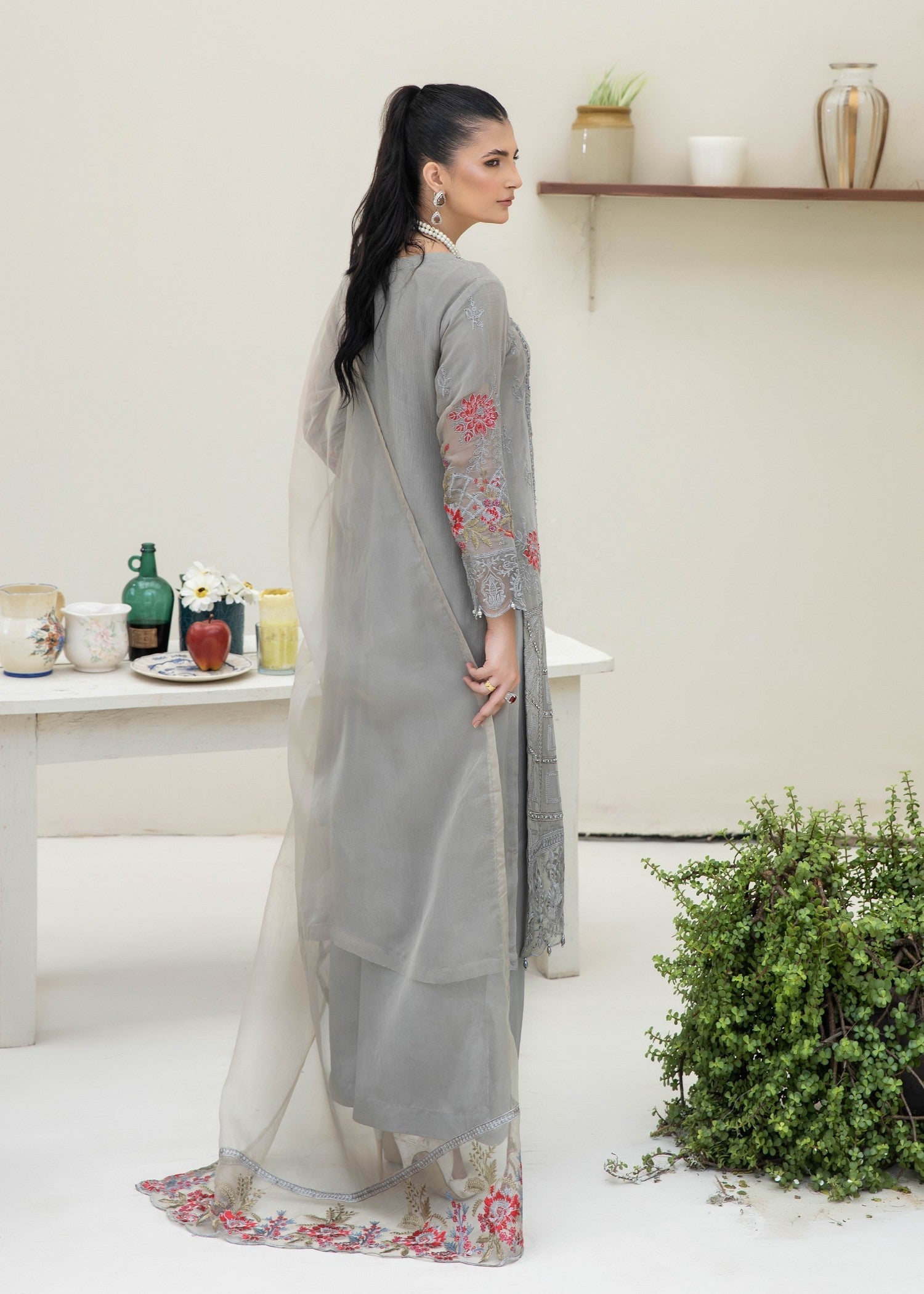 Pehnawa By Bin Akram’s Greyish Drew Chiffon Women 3pcs