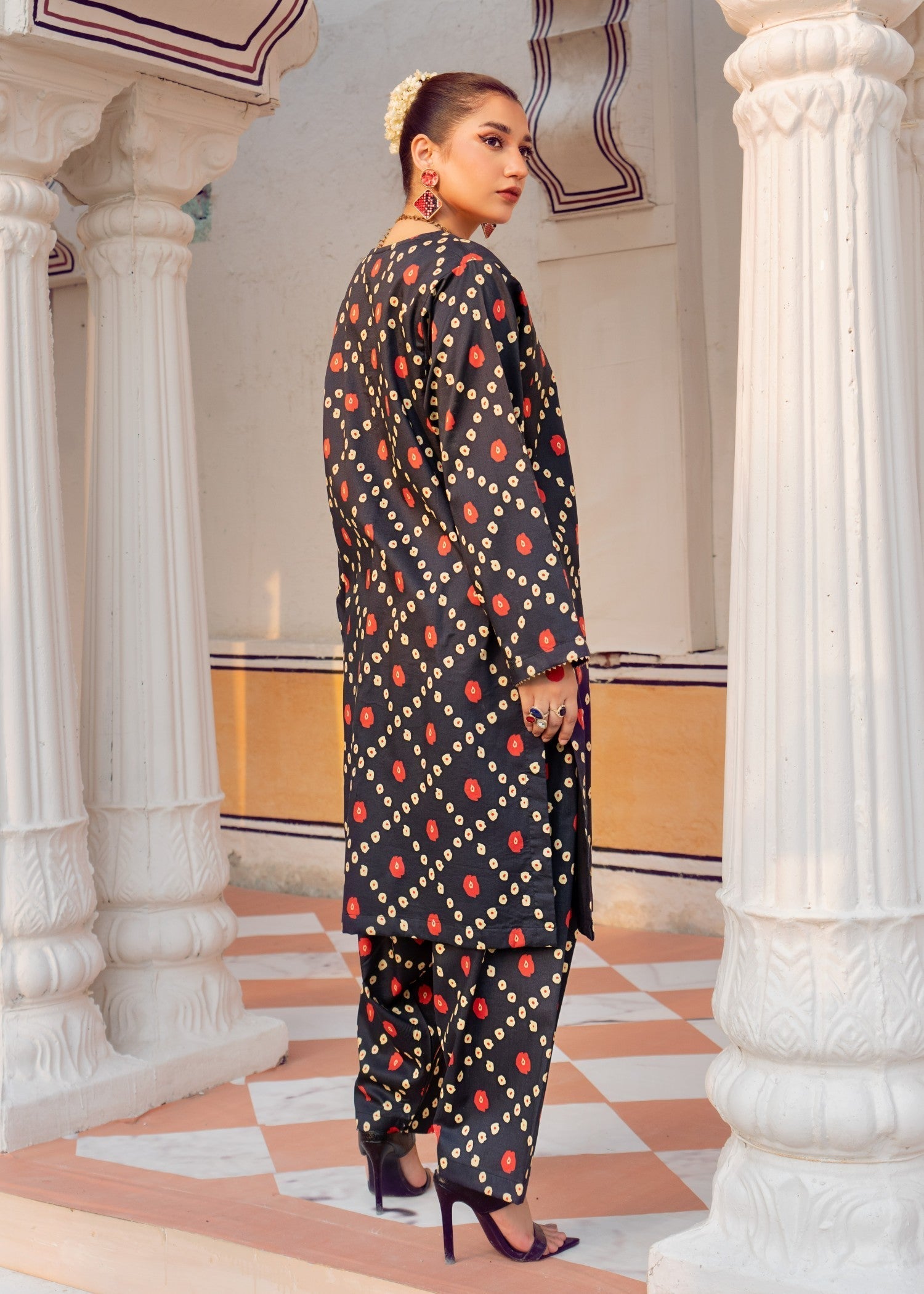 Chandan Nagri elara Women 2pcs