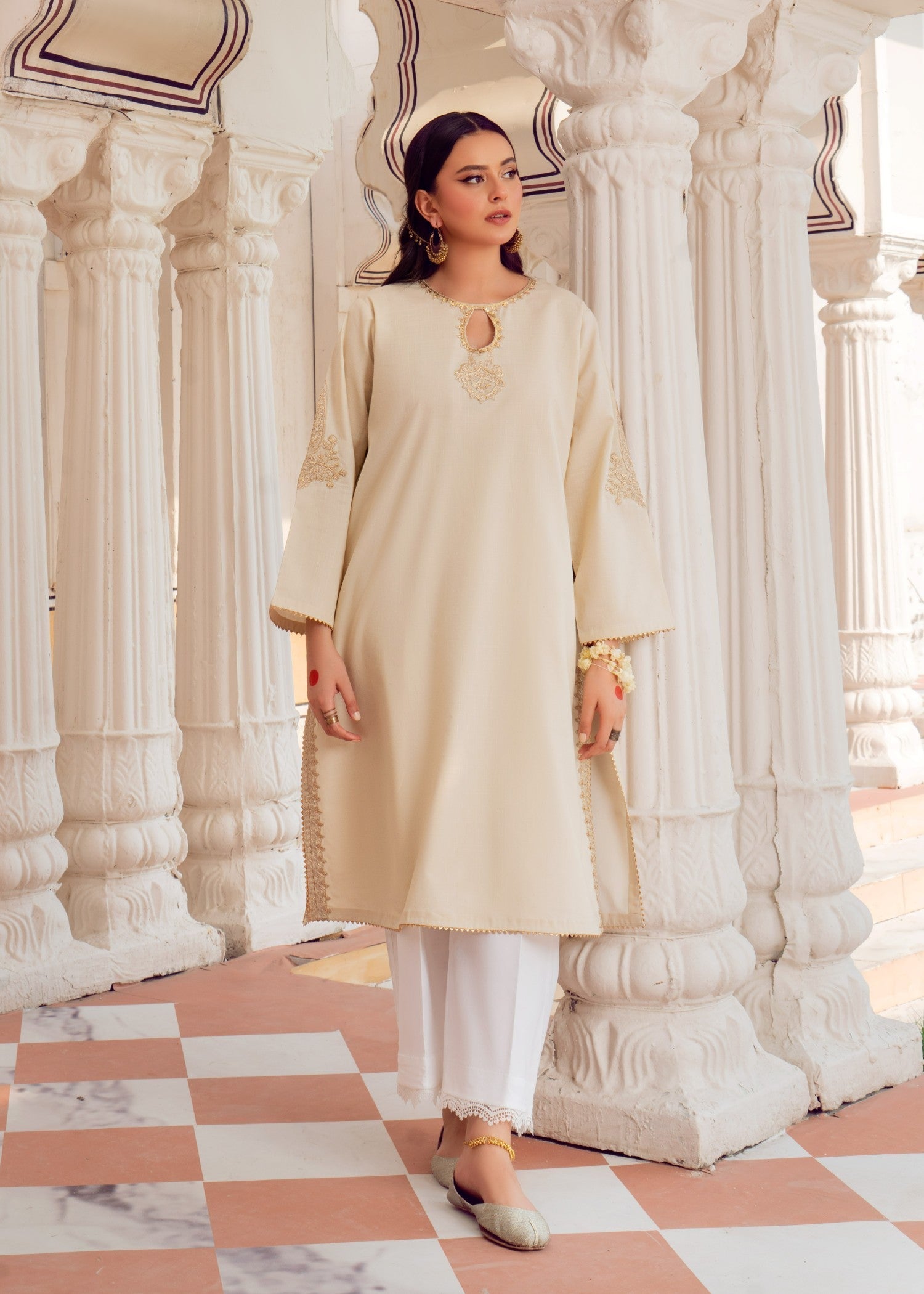 Chandan Nagri jeem Women 1pcs