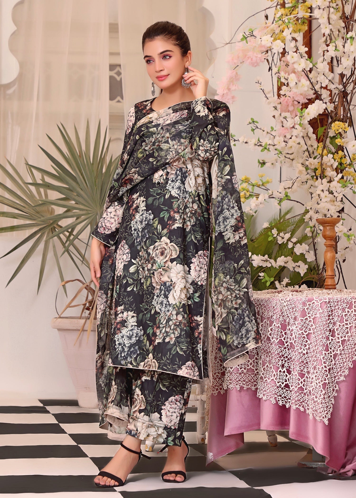 Feathers CHANDI Women 3pcs