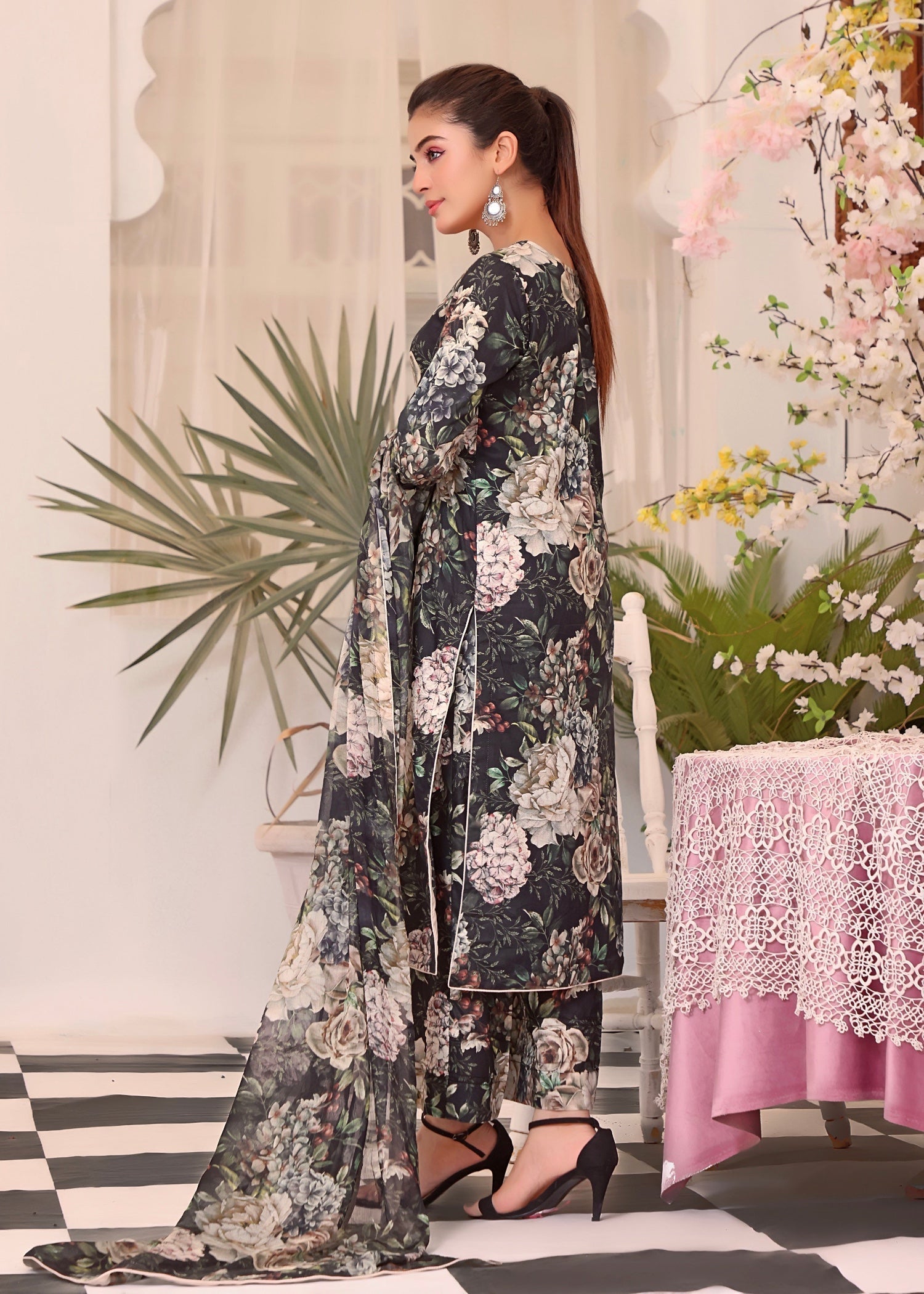 Feathers CHANDI Women 3pcs