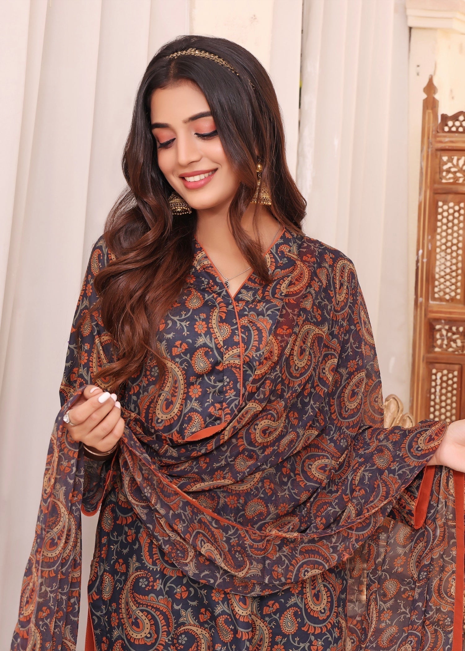 Feathers FARYAL Women 3pcs