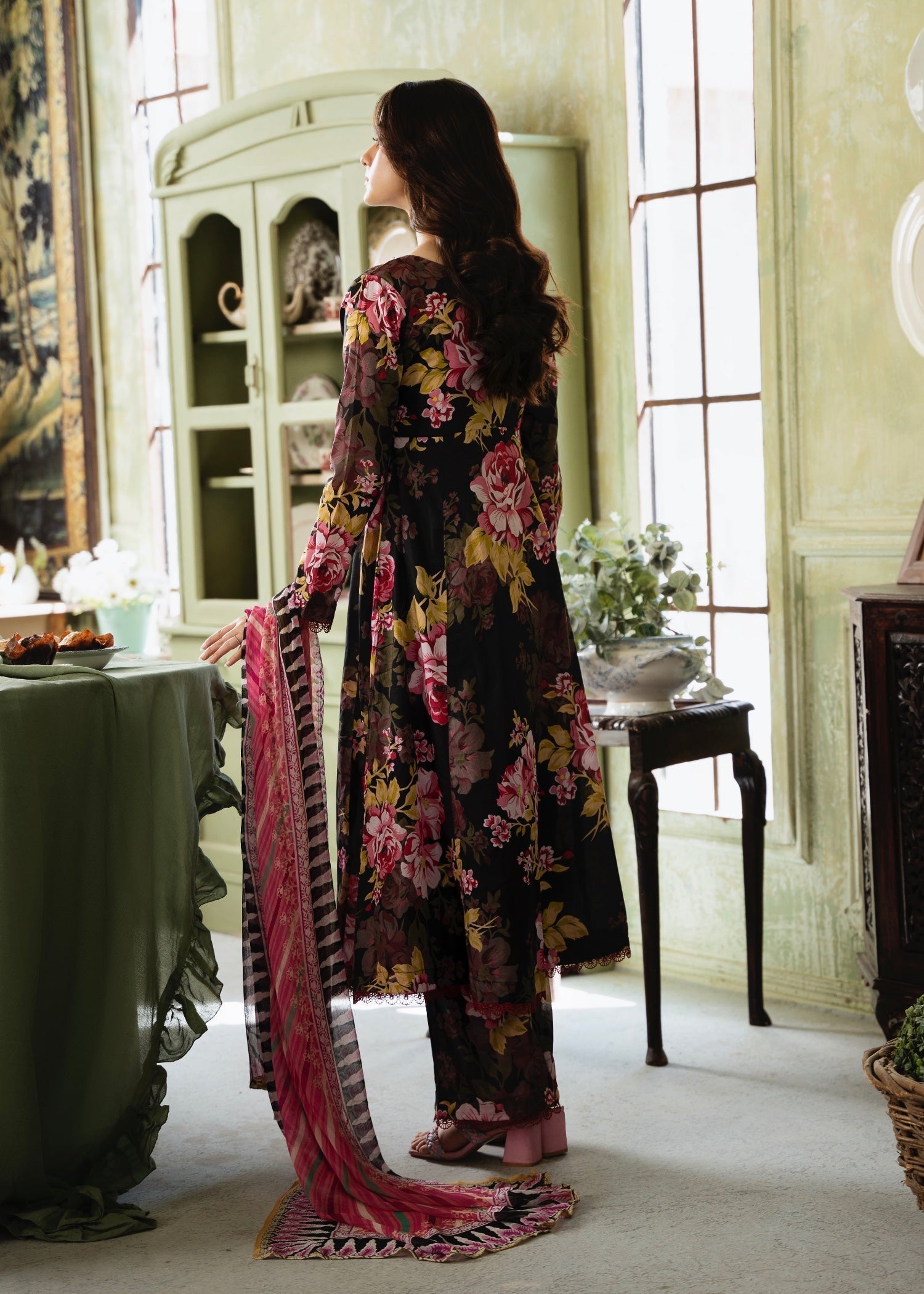 Feathers LYRA Women 3pcs