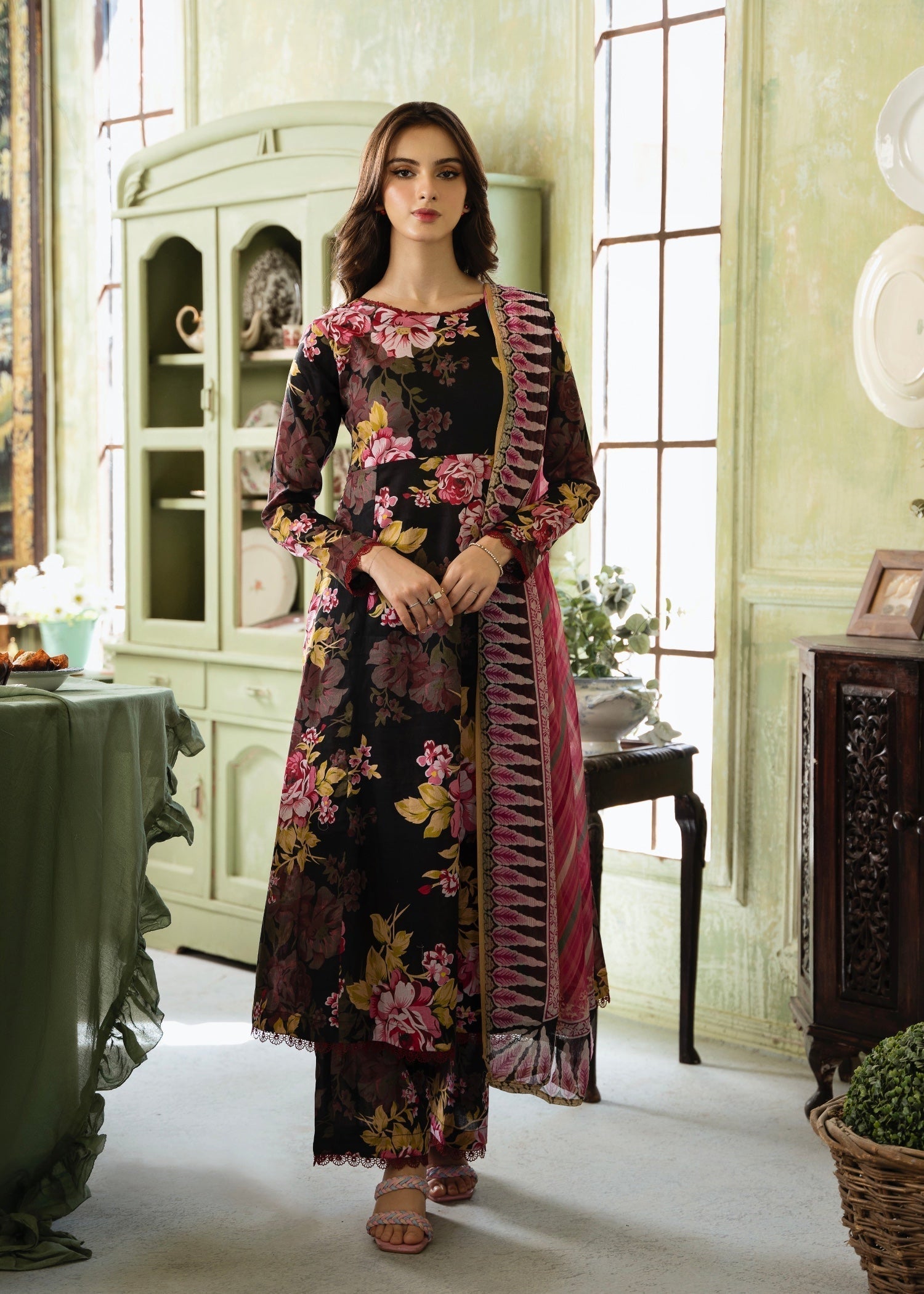 Feathers LYRA Women 3pcs