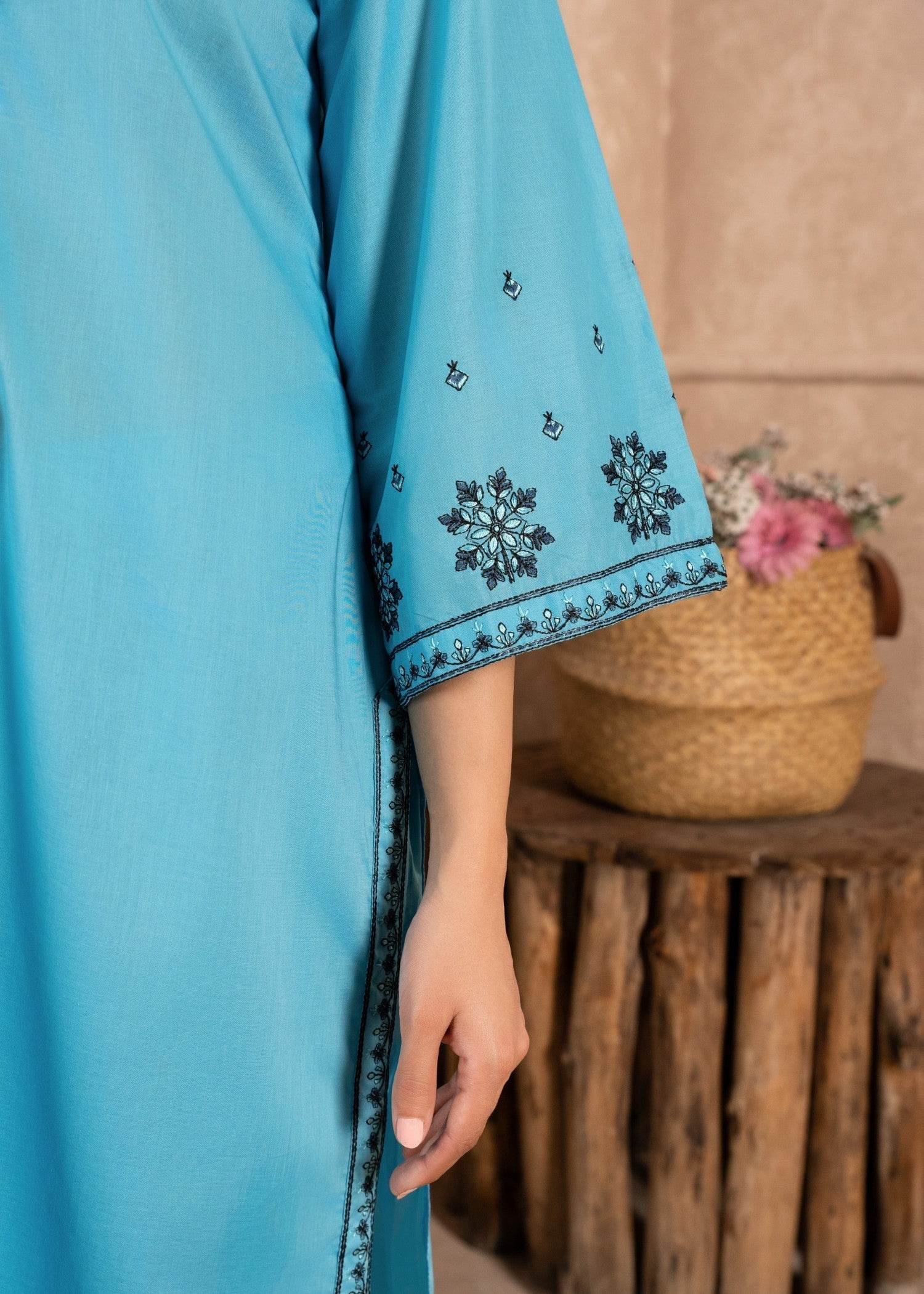 Aster Regal Weaves Women 2pcs