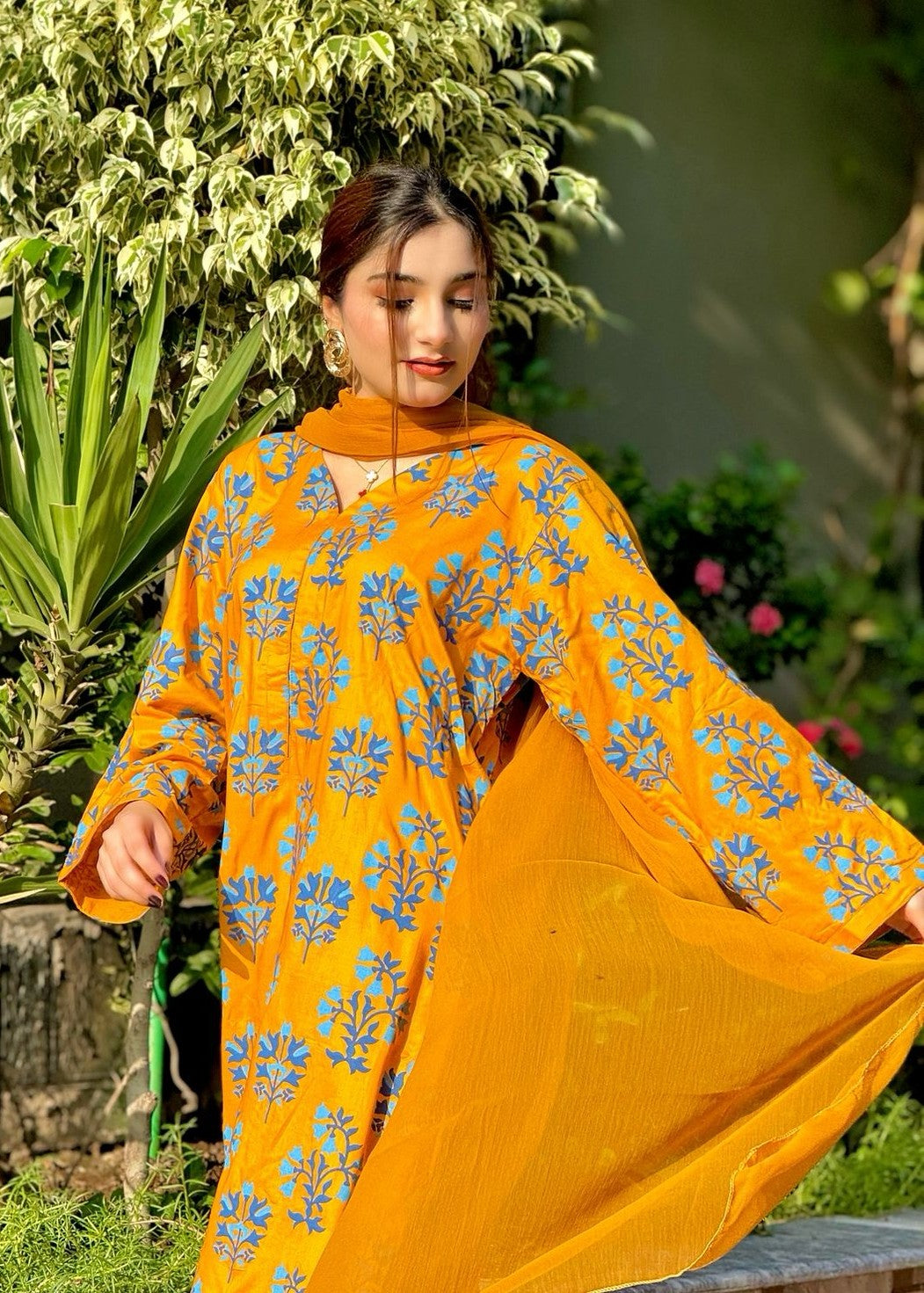 Chaudhary Arts Iris Printed (mustard) Women 2pcs