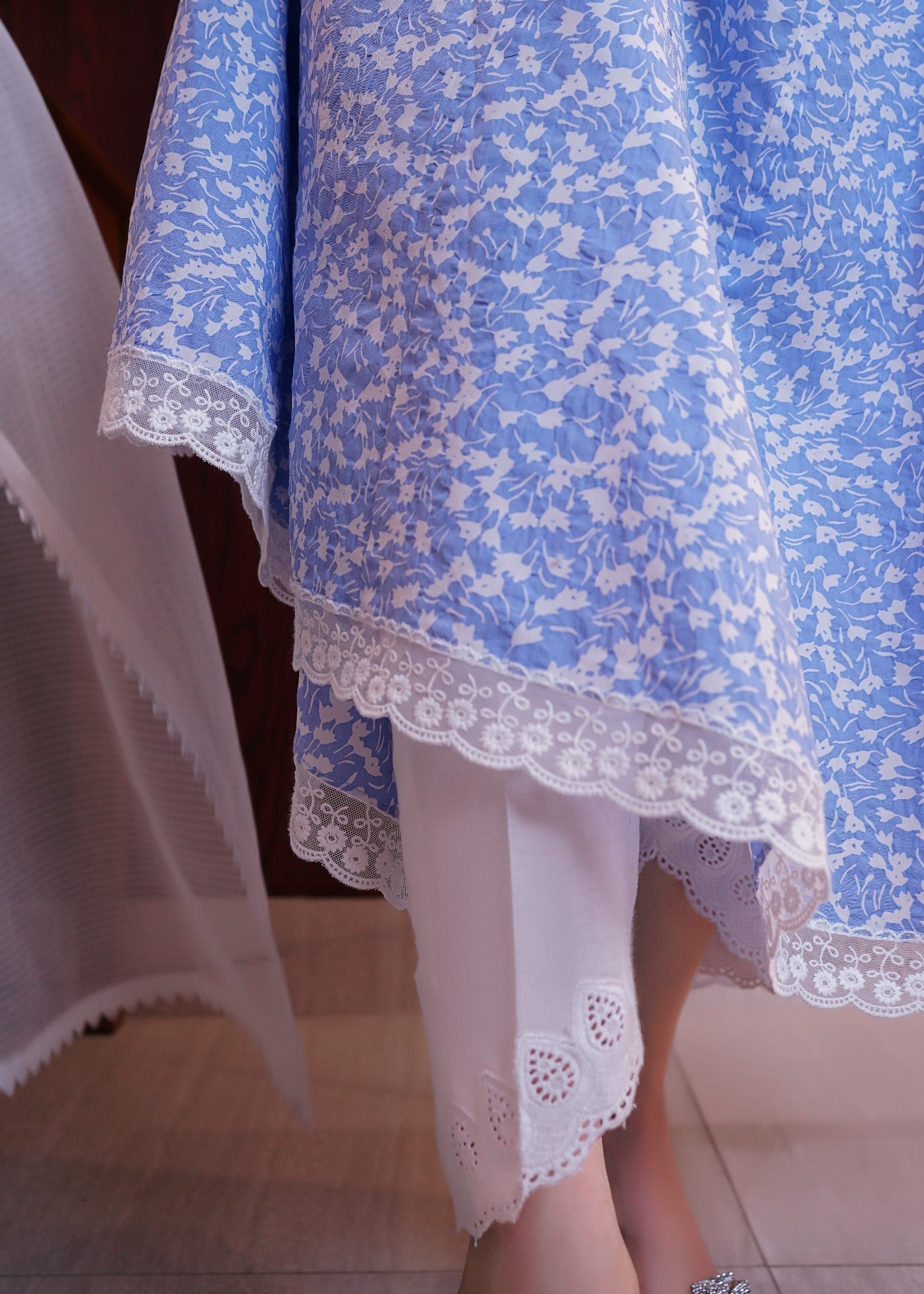 Shades By Abeeha Usman White Trousers II Women 1pcs