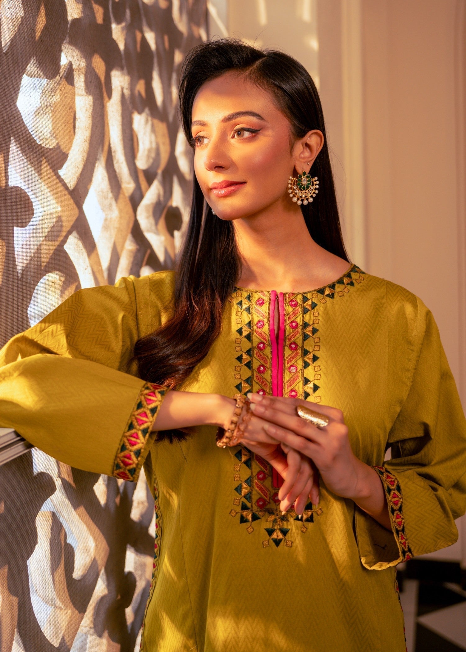 Kross Kulture Arj () Women 1pcs