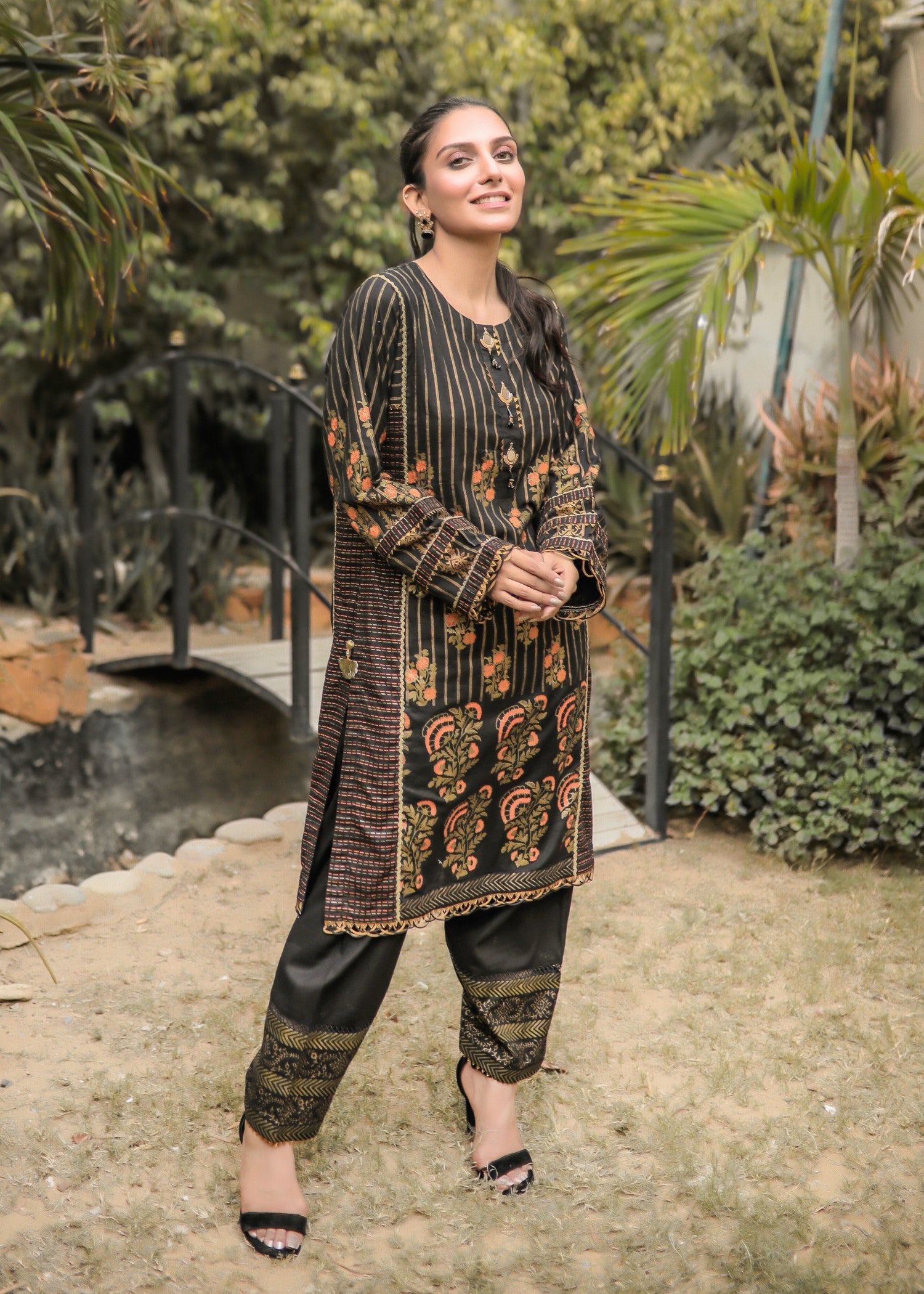 Yusra Ansari Mookosh yed 03 Women 2pcs