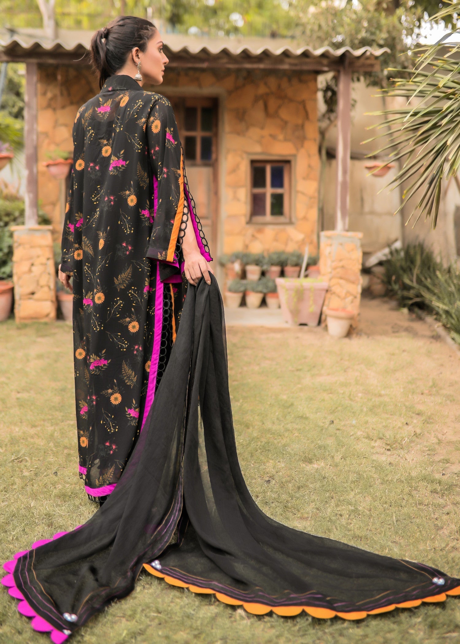 Yusra Ansari Leila yed 12 Women 4pcs