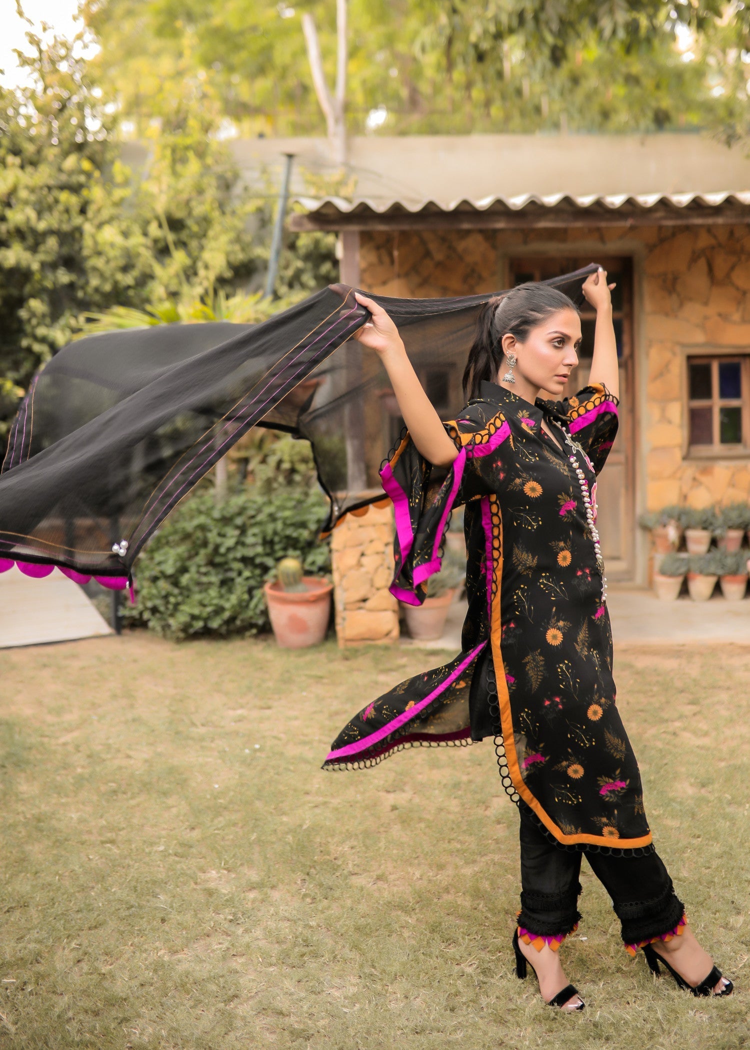 Yusra Ansari Leila yed 12 Women 4pcs