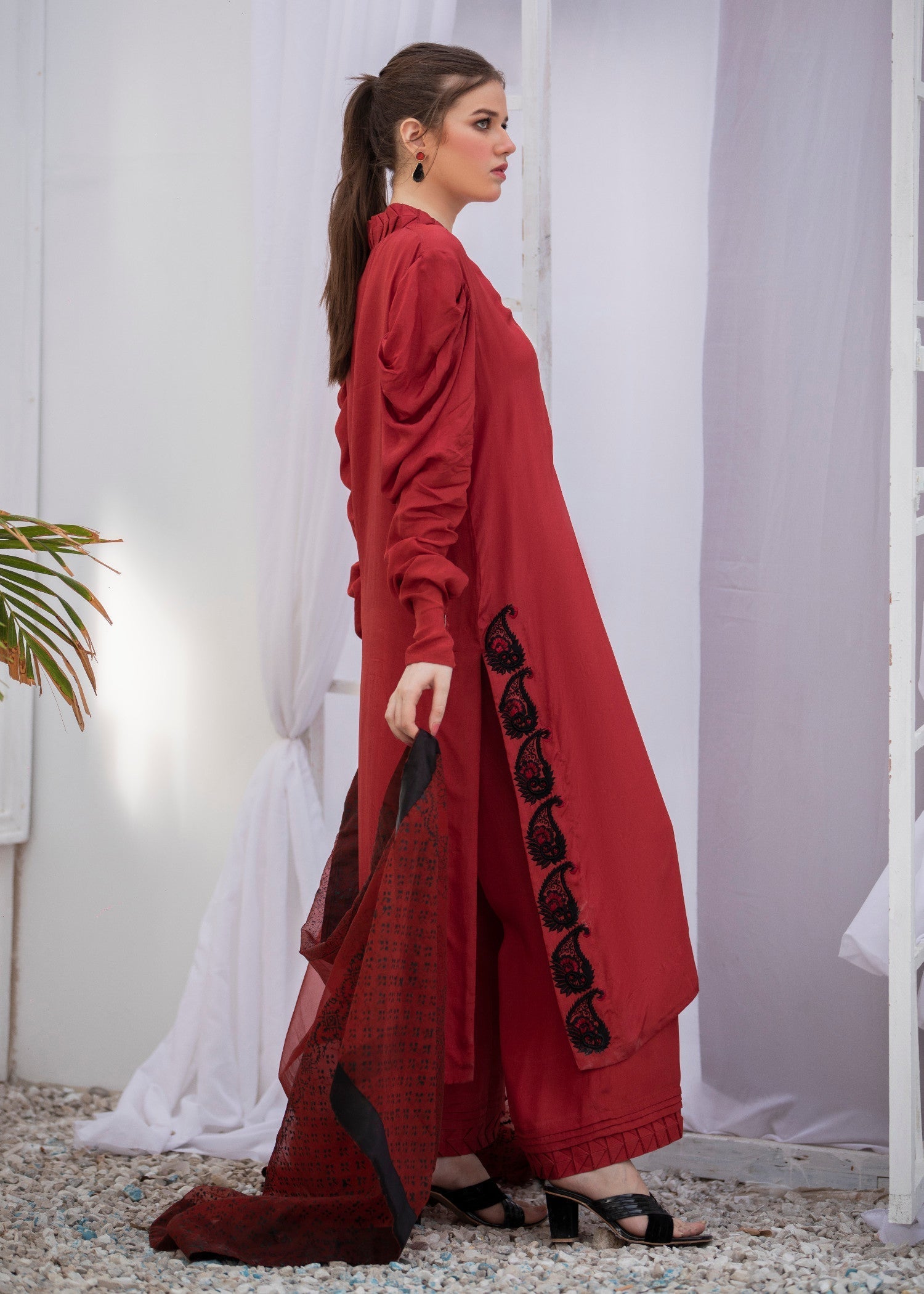 Yusra Ansari Yaw 15 kira Women 3pcs