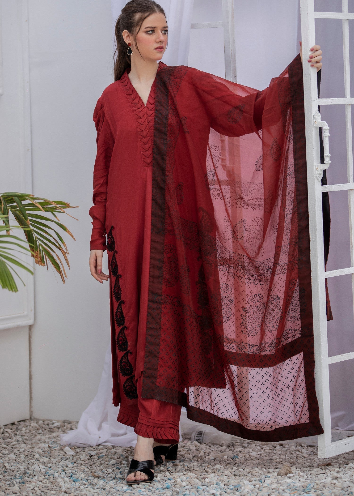 Yusra Ansari Yaw 15 kira Women 3pcs