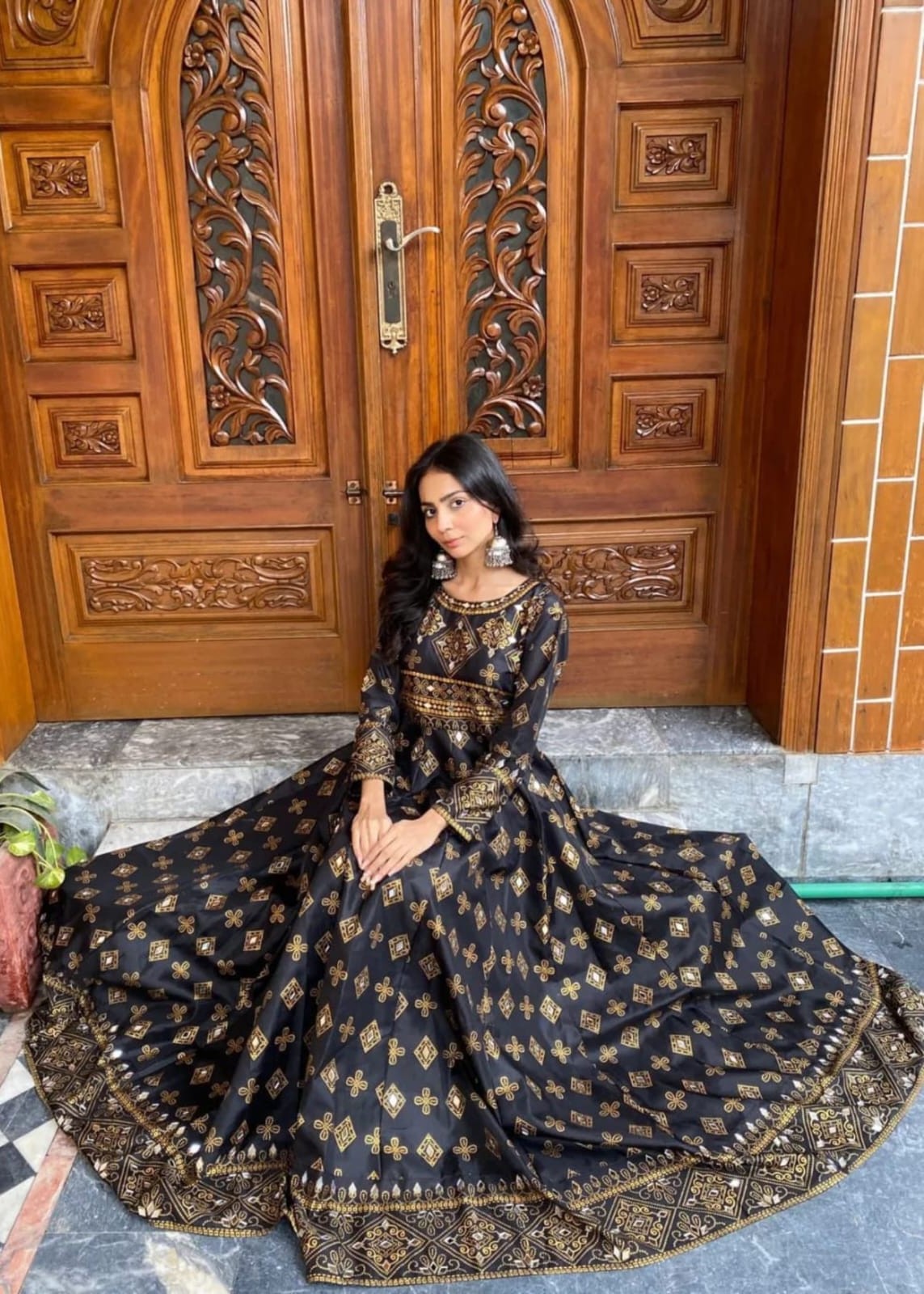 1 Virsapret black sheesh mahal Women 3pcs