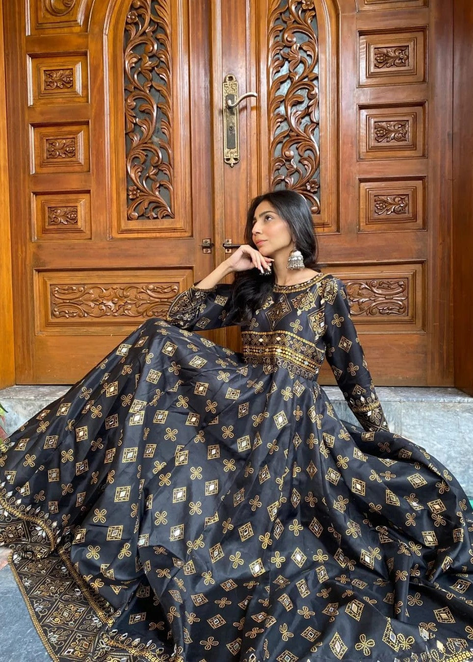 1 Virsapret black sheesh mahal Women 3pcs