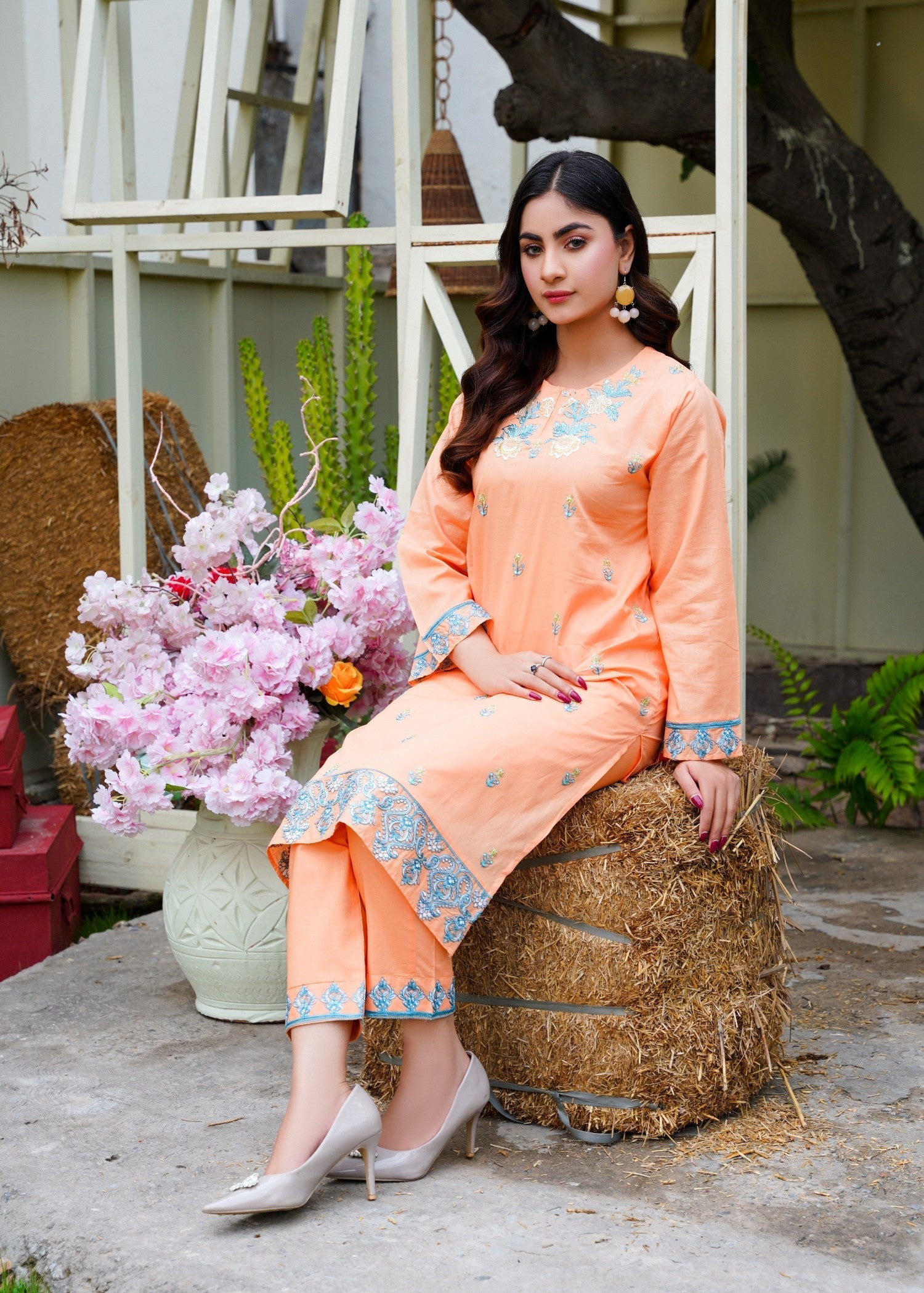 Taranjan Naaz Women 2pcs