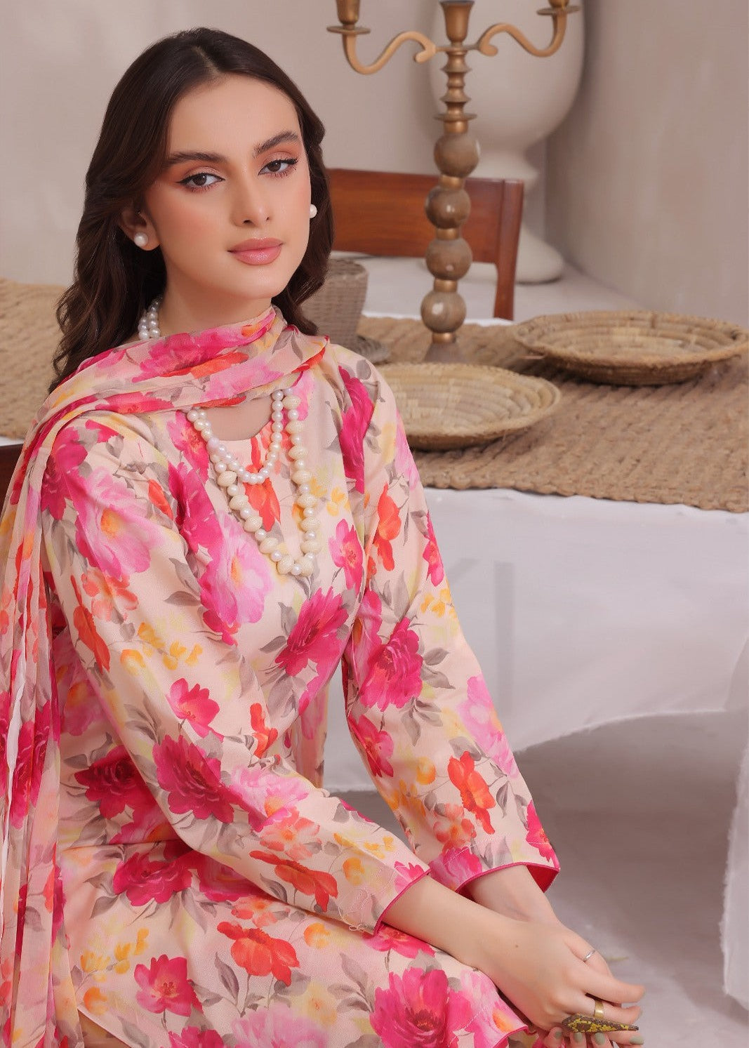 Feathers AAKIFAH Women 3pcs