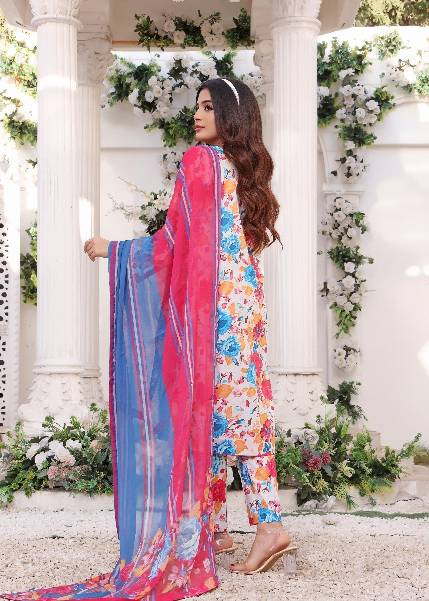 Feathers AFSANA Women 3pcs