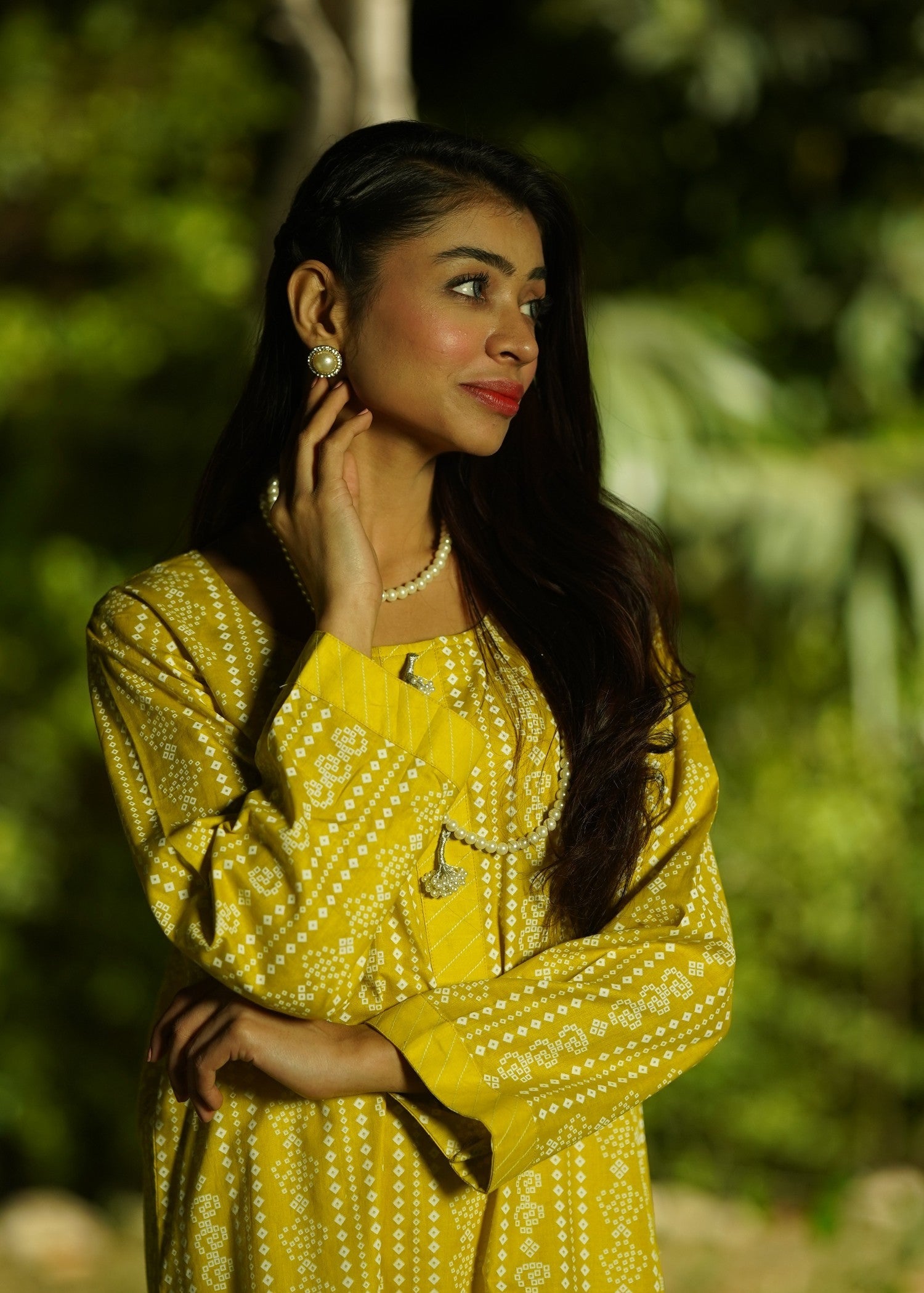 Mahrukh Gul Couture & Rakhtaa Chunri/025 Women 1pcs