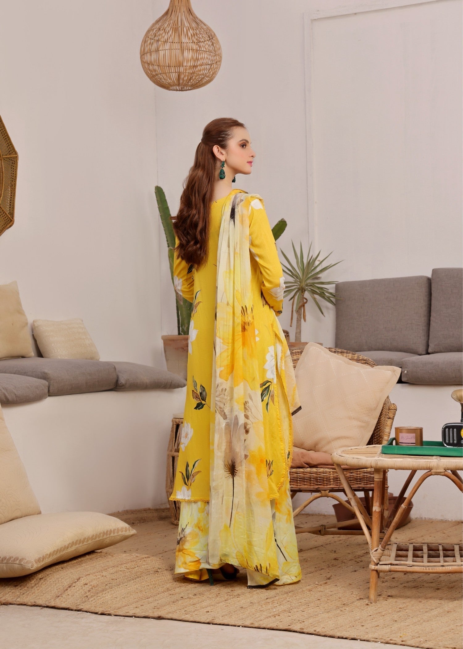 Feathers QUINCE Women 3pcs