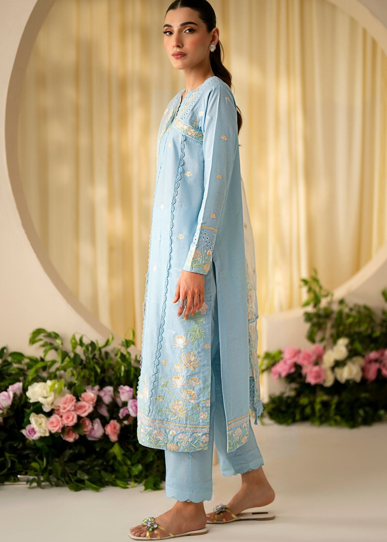 Musaif Esme Stitched Kurta Set () Women 3pcs