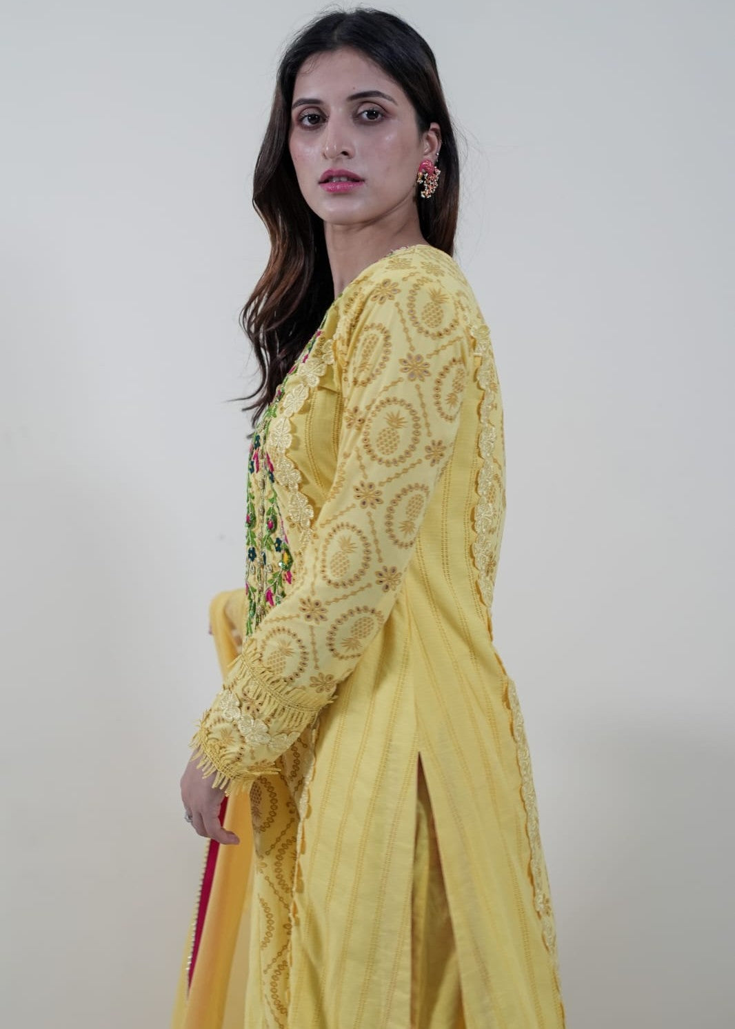 Mahrukh Gul Couture & Rakhtaa Trendy Une Cope/010 Women 4pcs