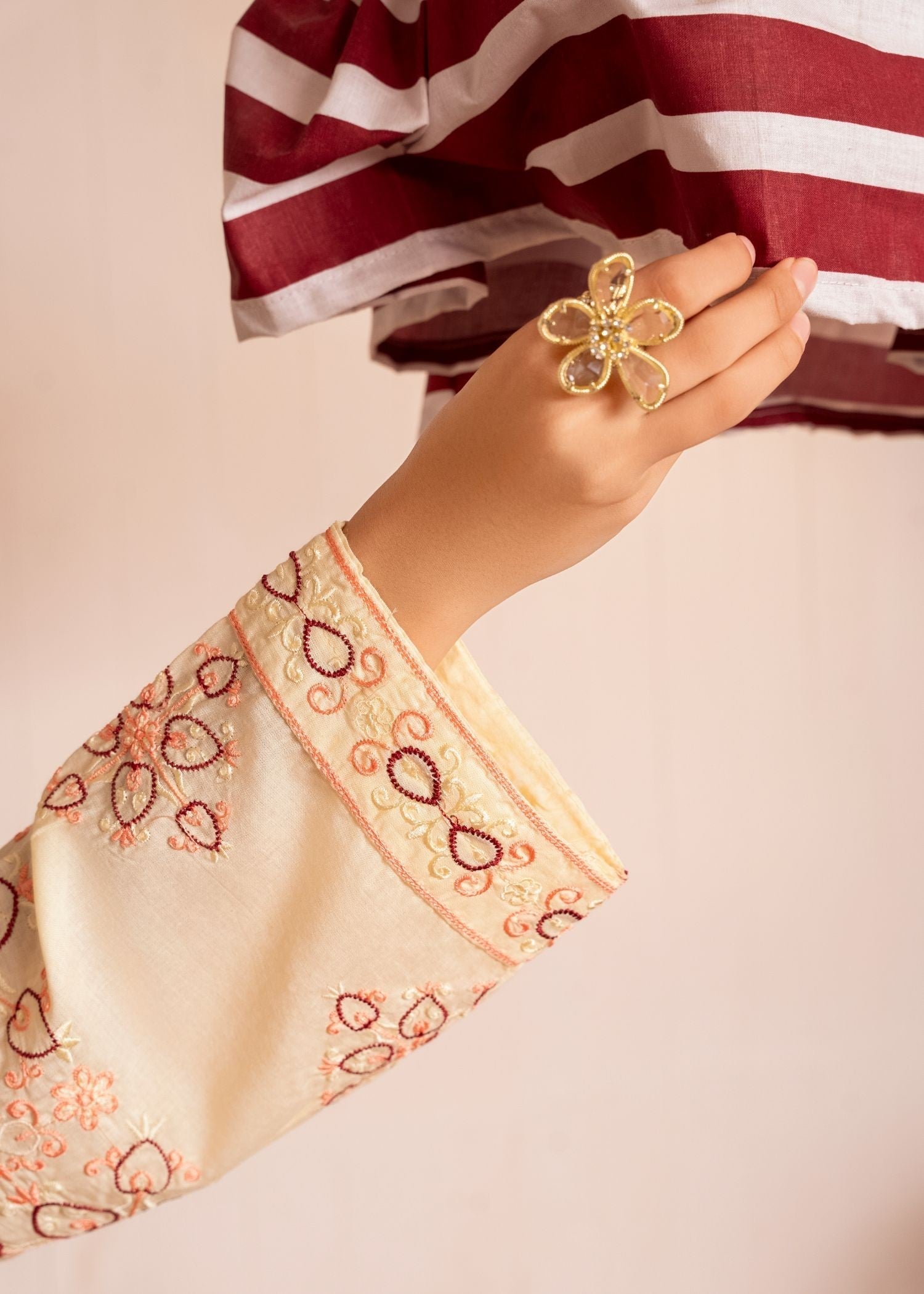 Momin Online EB 9023 Women 2pcs