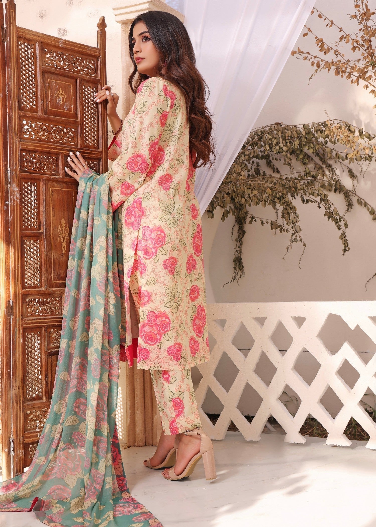 Feathers ELA Women 3pcs