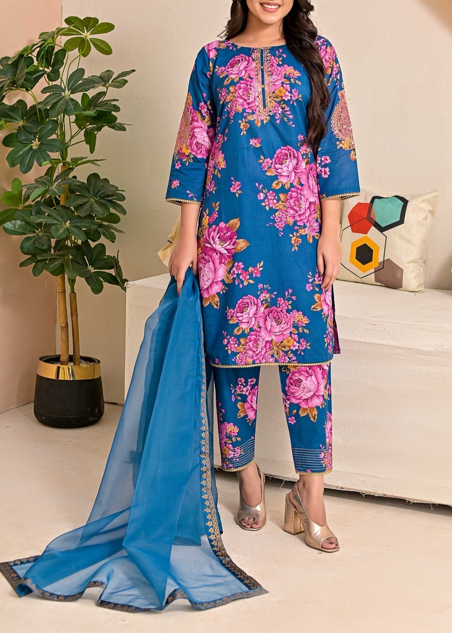 Pret Diaries Blue Embroidered Women 3pcs