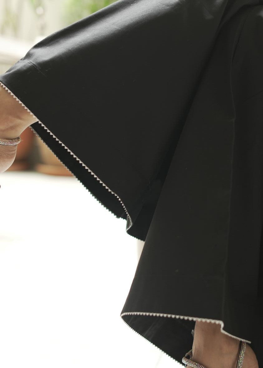 DECK UP Classic Flared Ijaar Black Women 1pcs