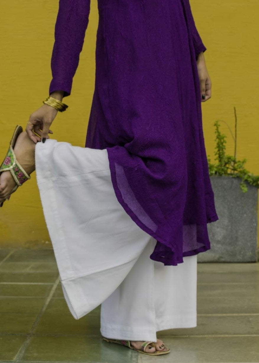 DECK UP Classic Flared Ijaar White Women 1pcs