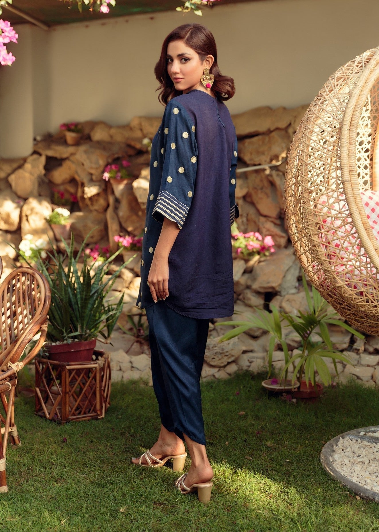 Anum Jung EMB 331 Women 2pcs