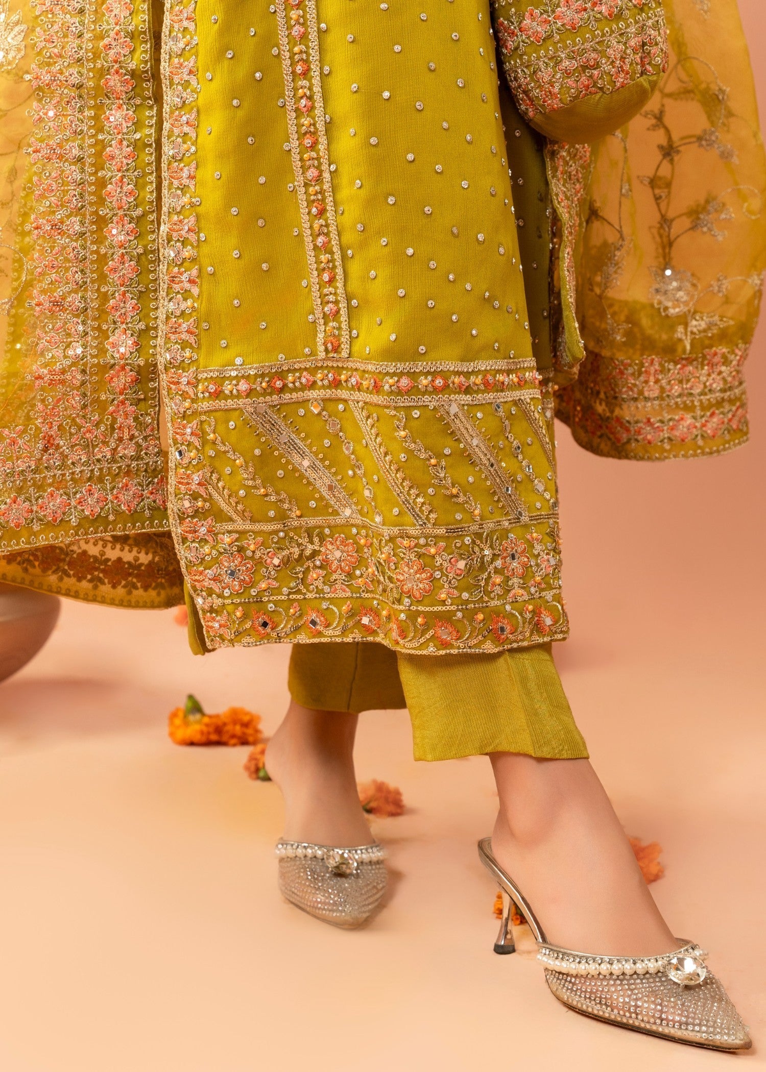 Agha Jaan Emel Women 3pcs