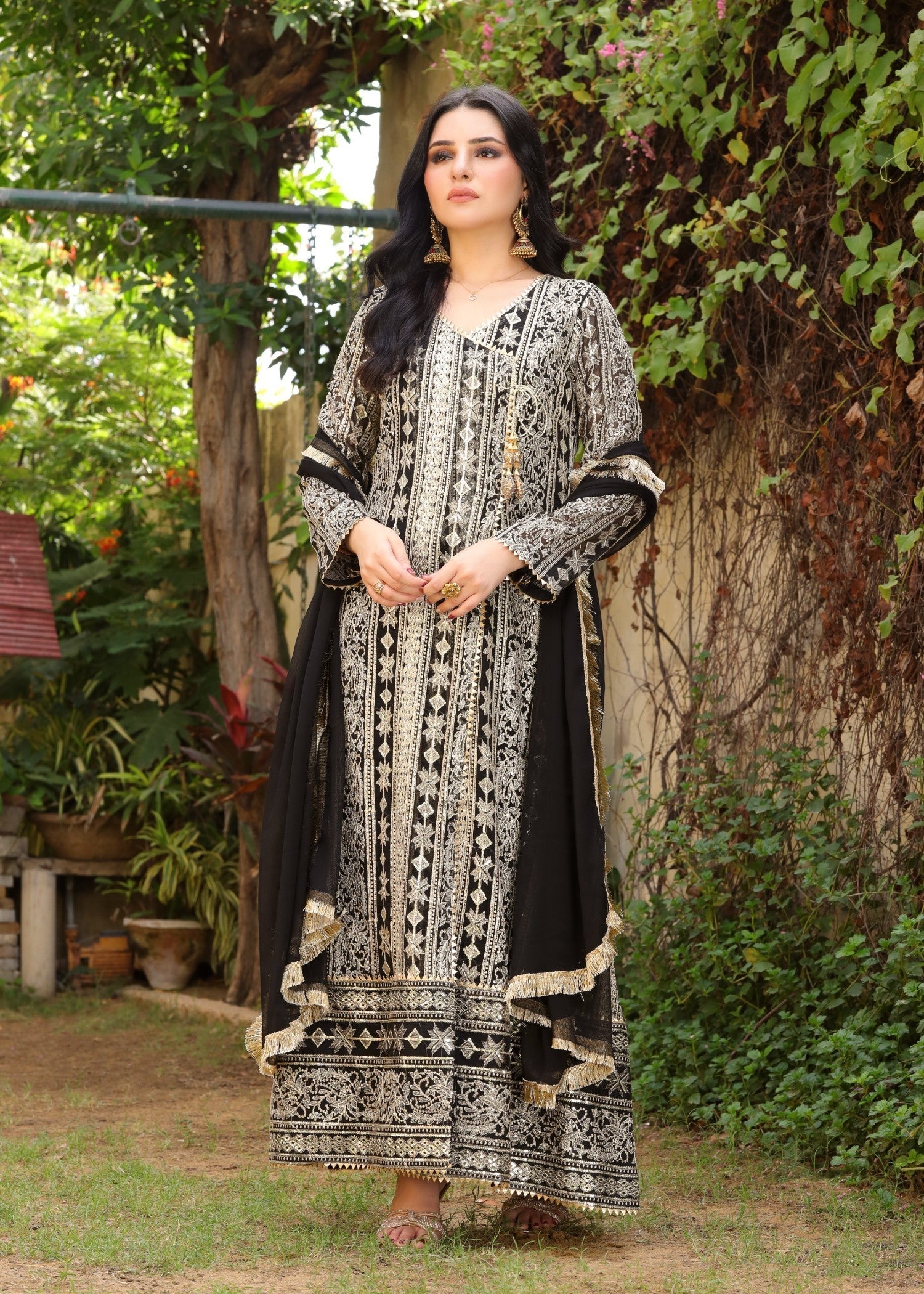 Mona Embroidery DIVINE BLACK Women 3pcs