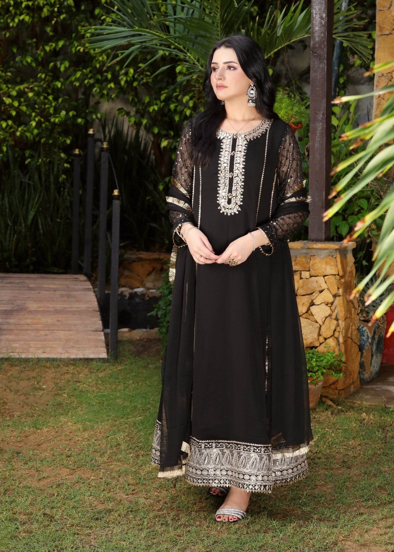 Mona Embroidery LUMINOUS BLACK Women 3pcs