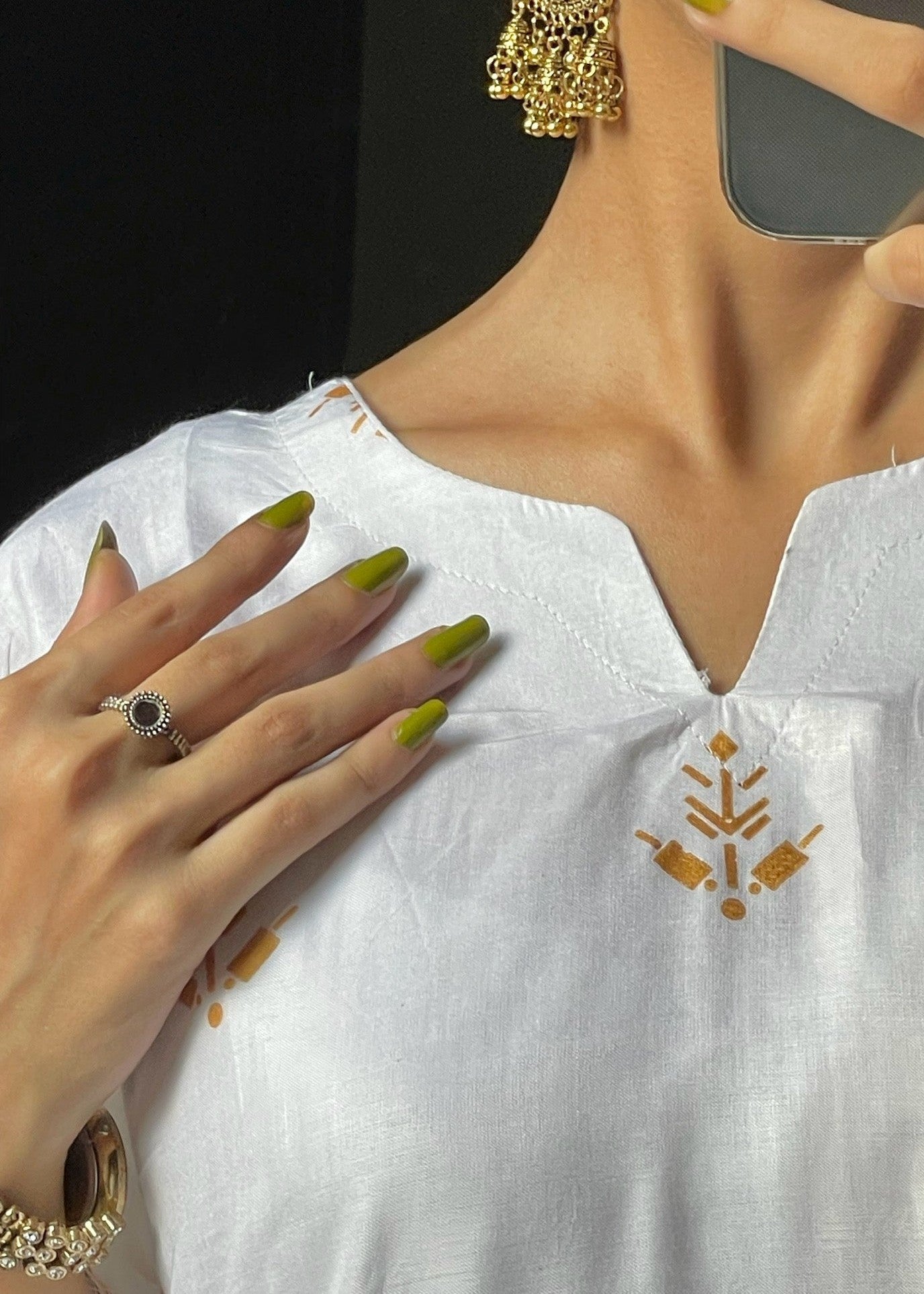 Chaudhary Arts Arrow white Women 2pcs