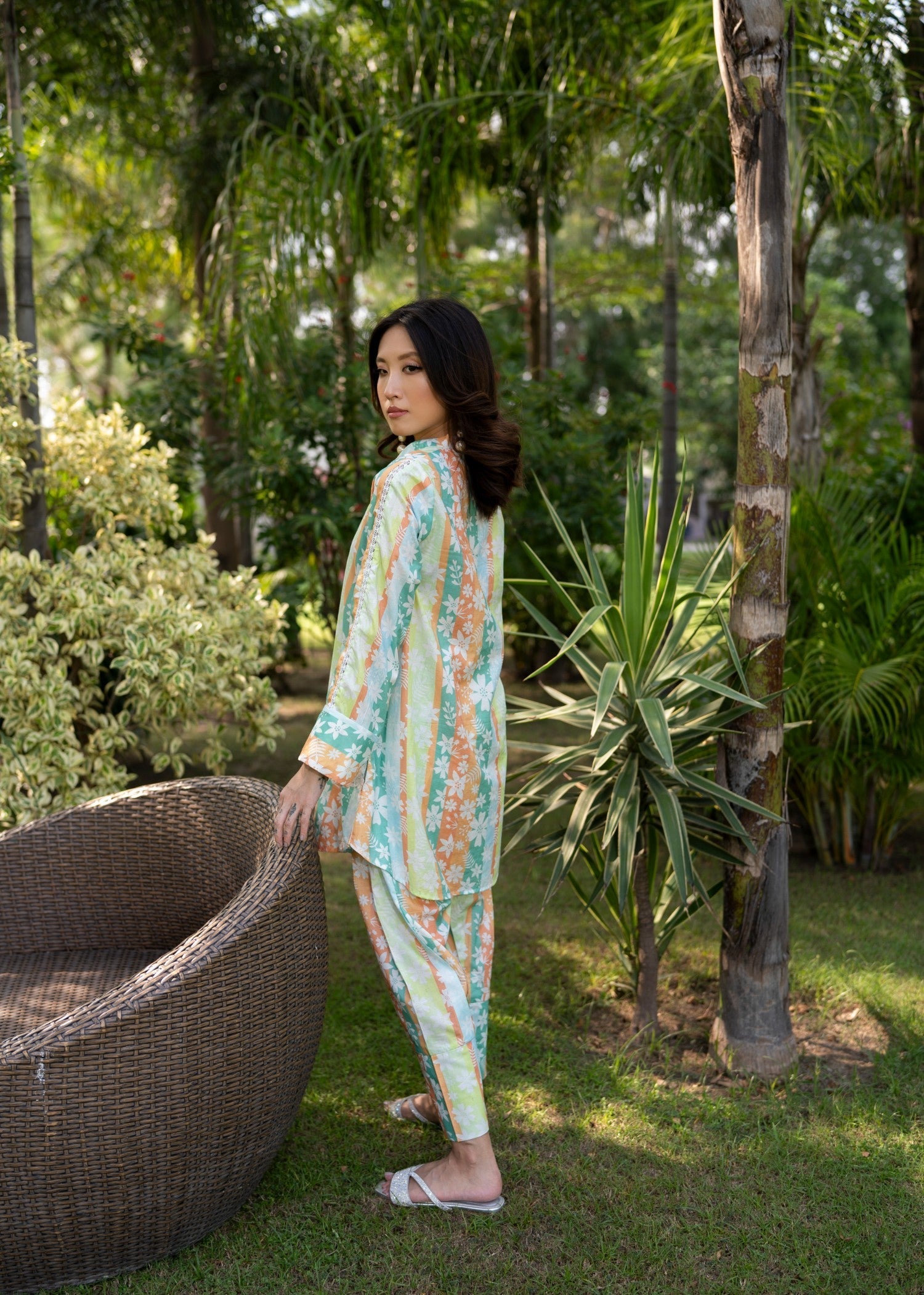 Jannat Tahir Luna Women 2pcs