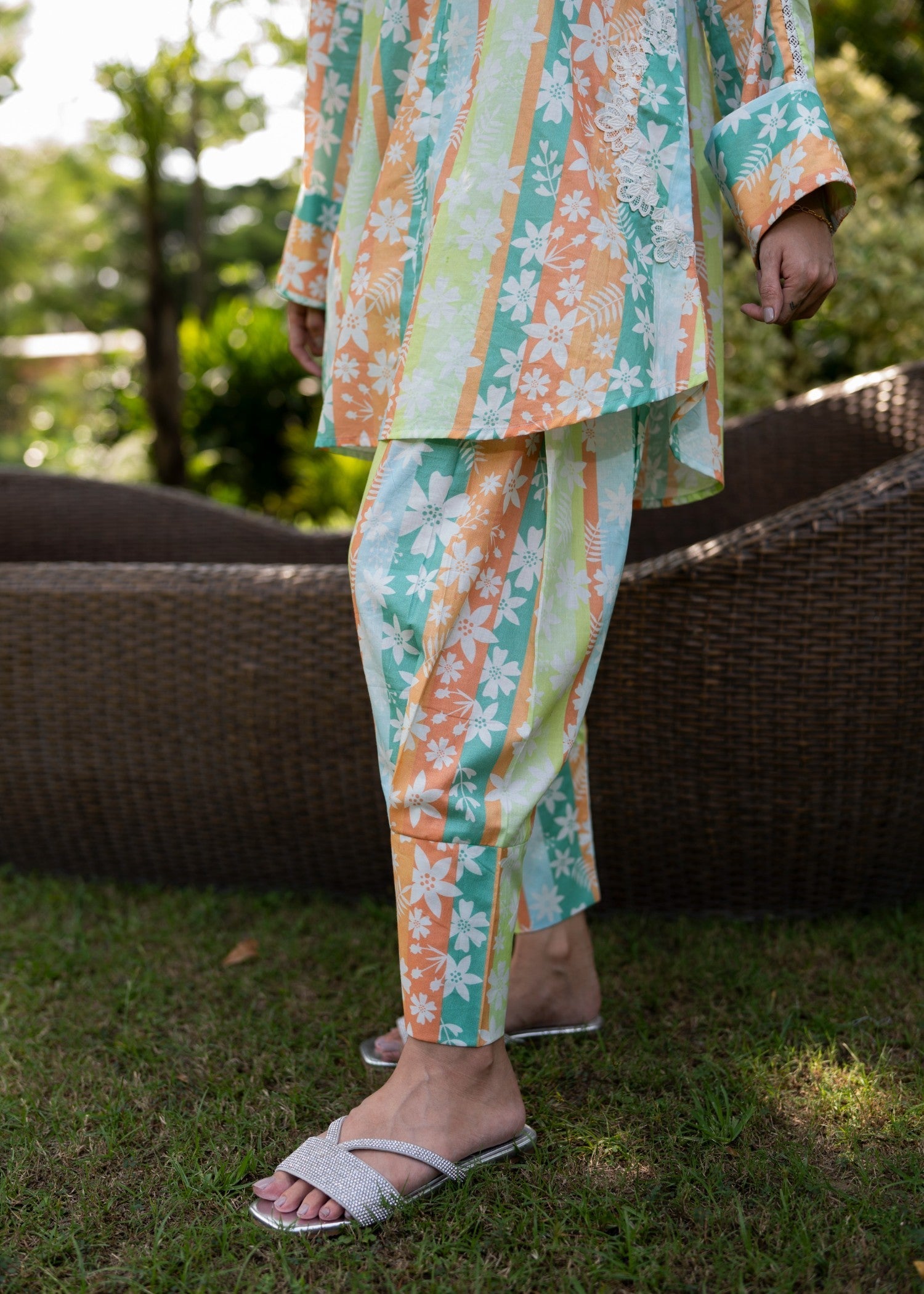 Jannat Tahir Luna Women 2pcs