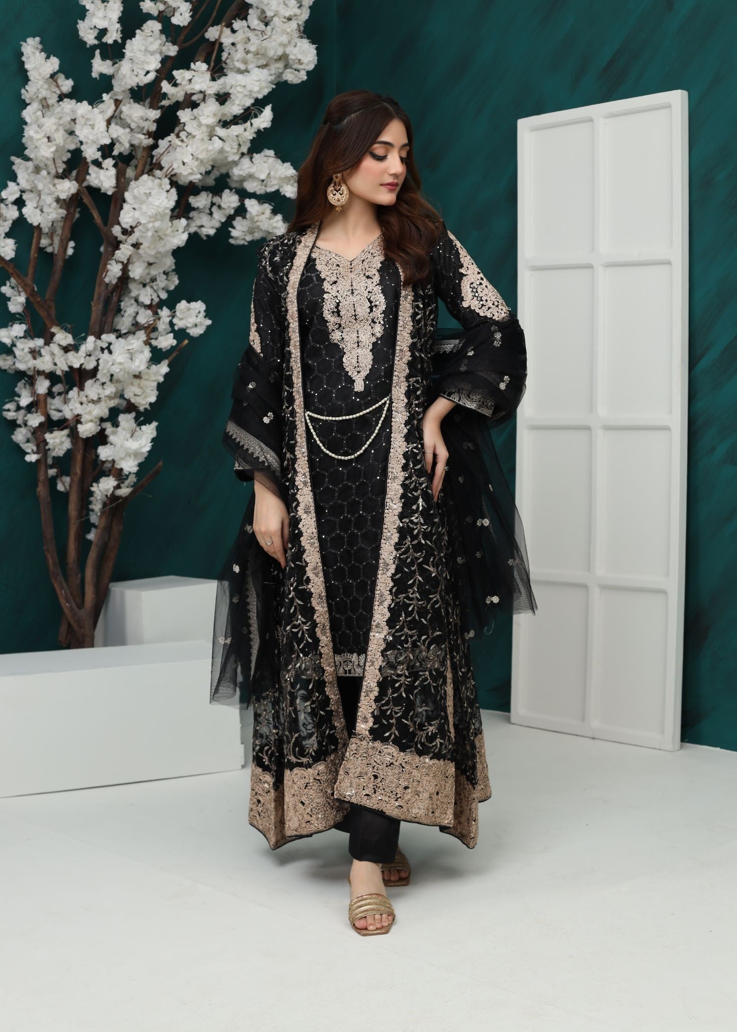 Al Burhan Apparel Wirsa Black Women 4pcs