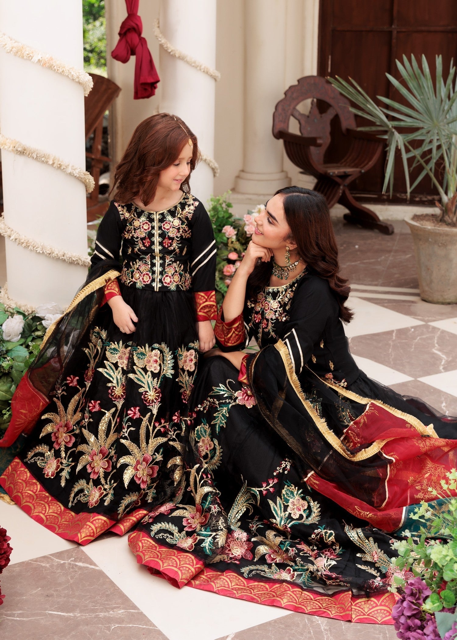 Costumo Malika Women 3pcs