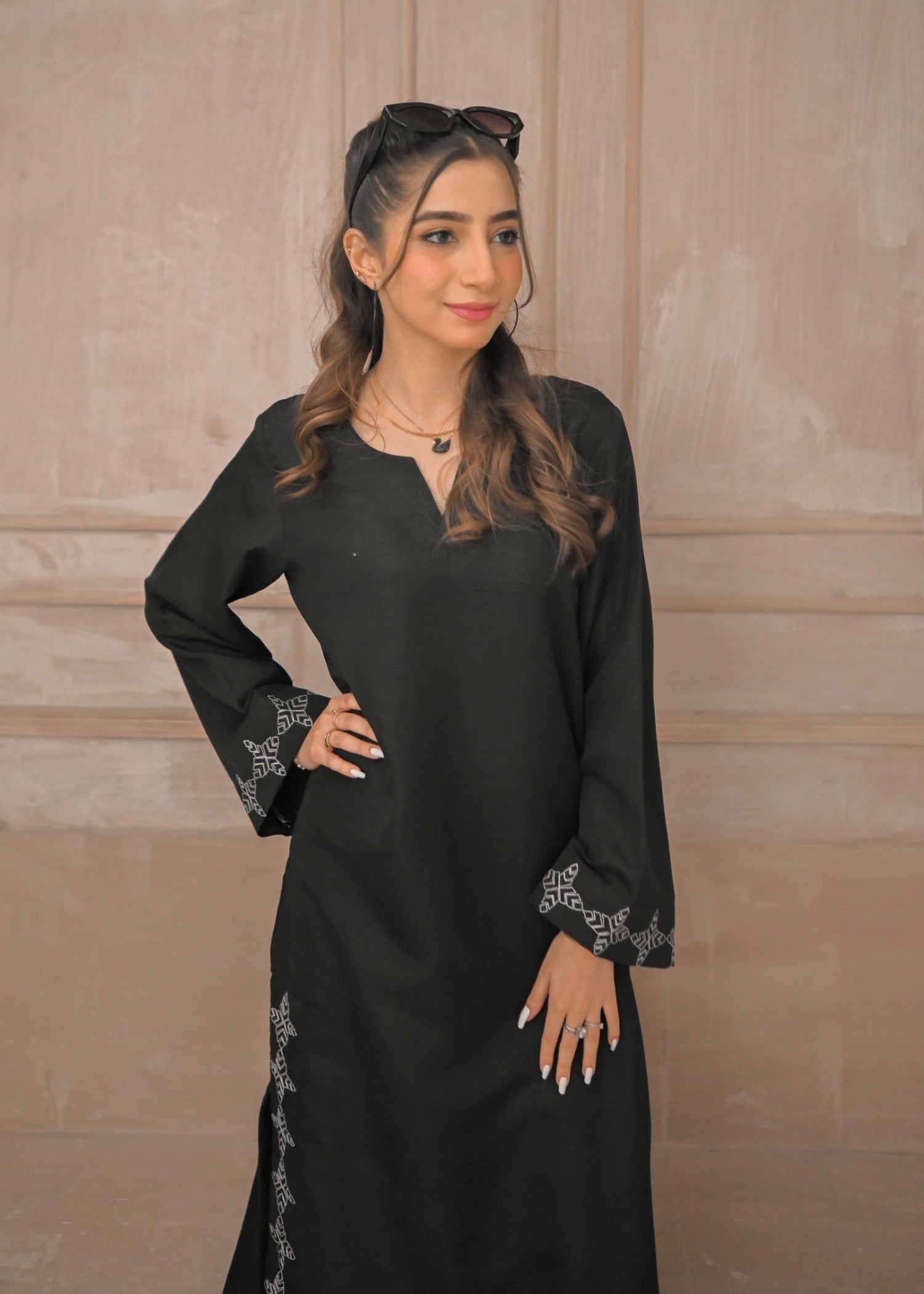 Zauk Smoky Black Embroidered Two Piece Dress Women 2pcs