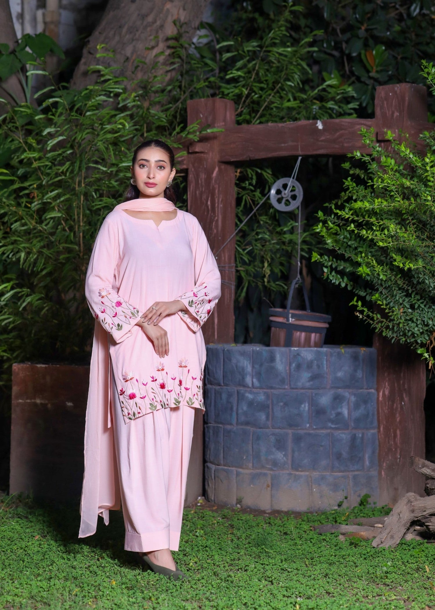 Deysia Savera Women 2pcs